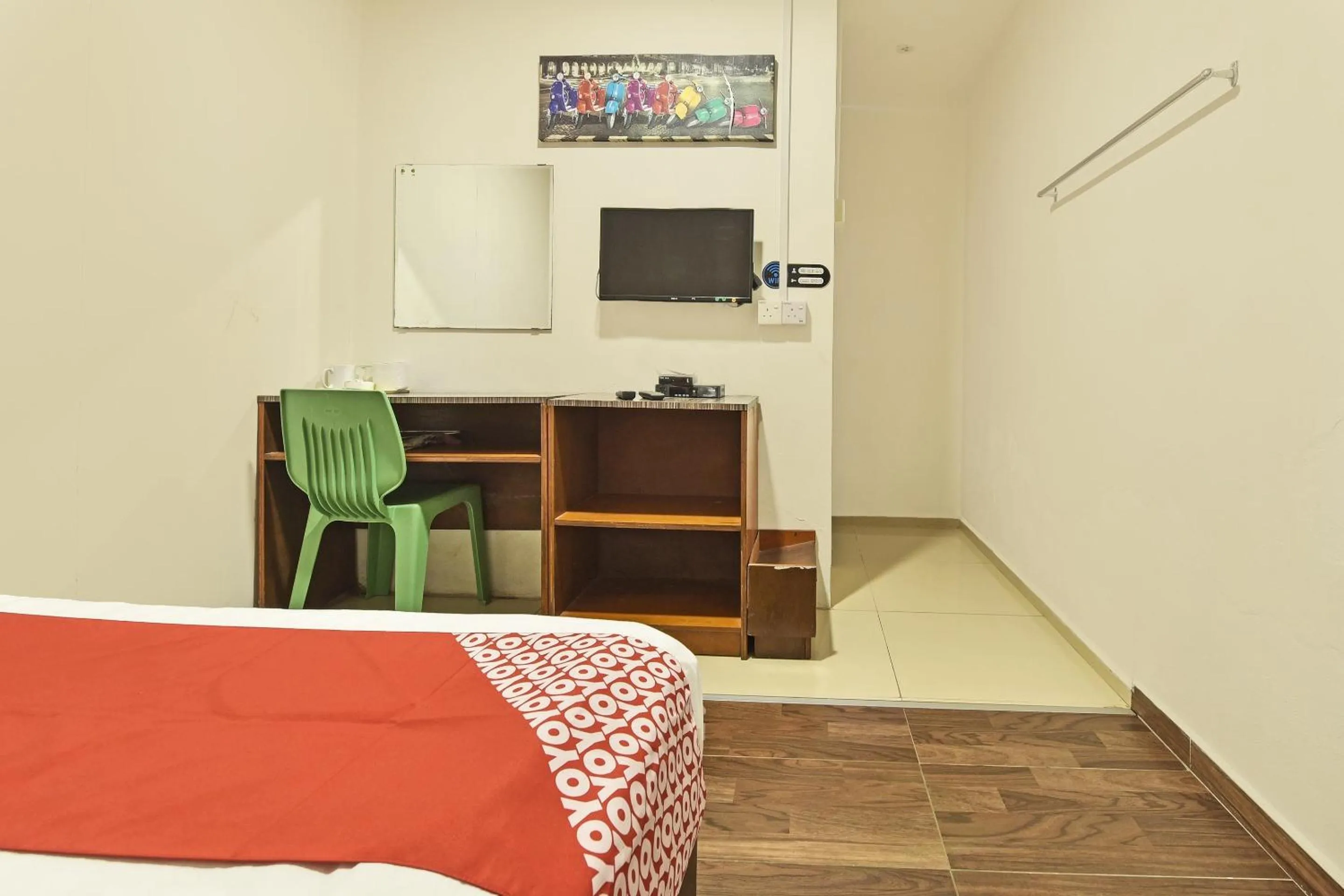 Bedroom, Bed in Hotel O Mini Indah