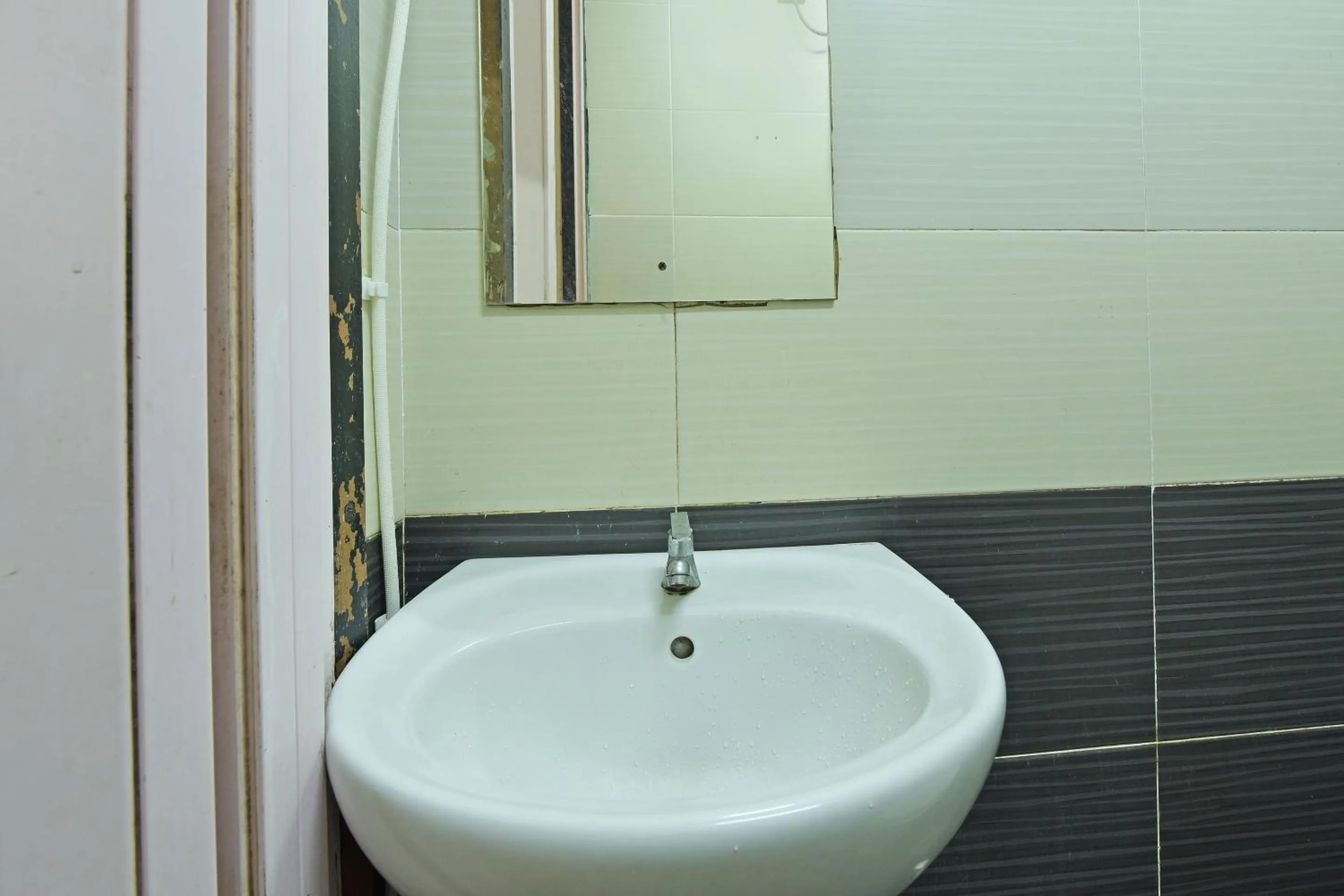 Bathroom in Hotel O Mini Indah