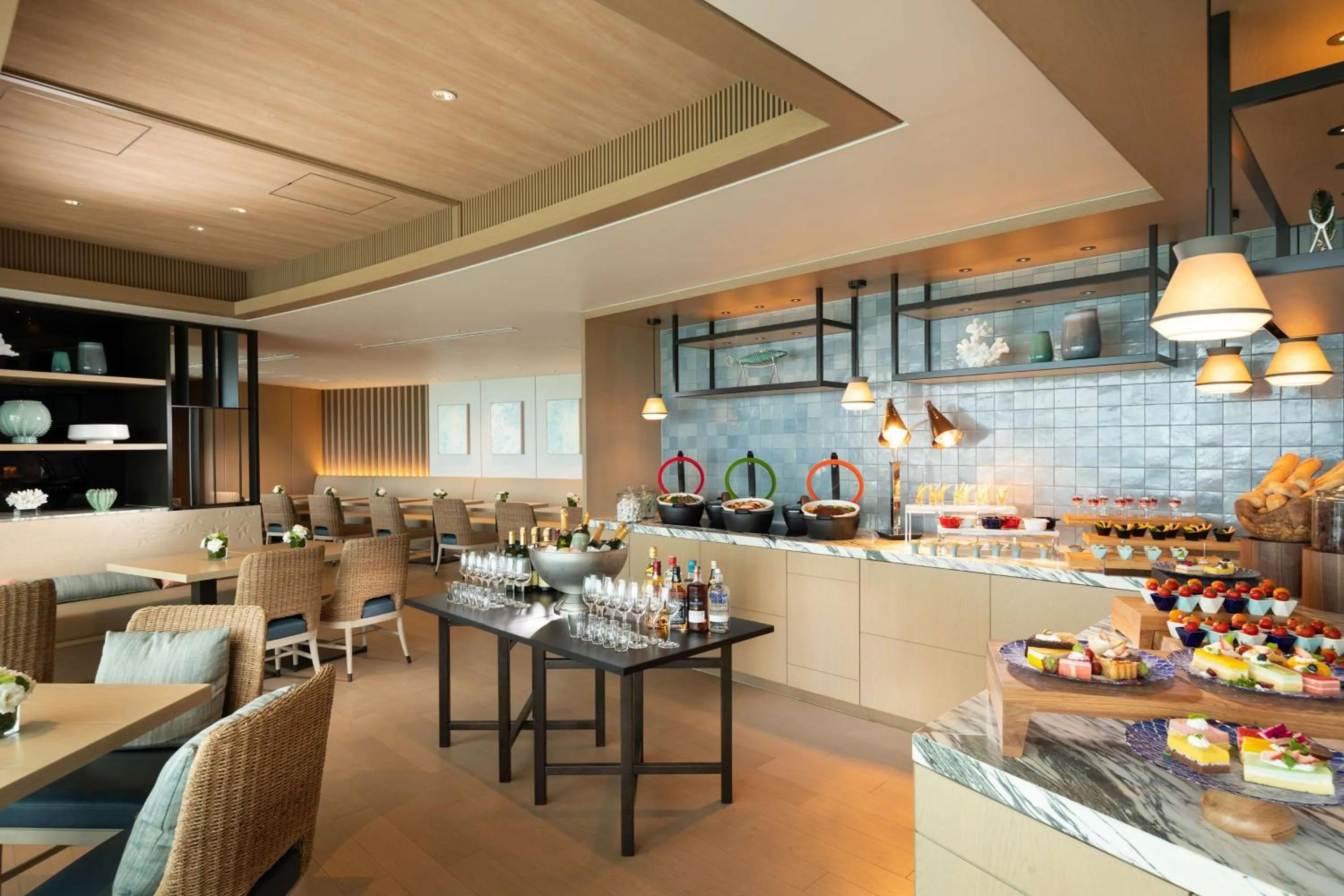 Living room in Hilton Okinawa Miyako Island Resort