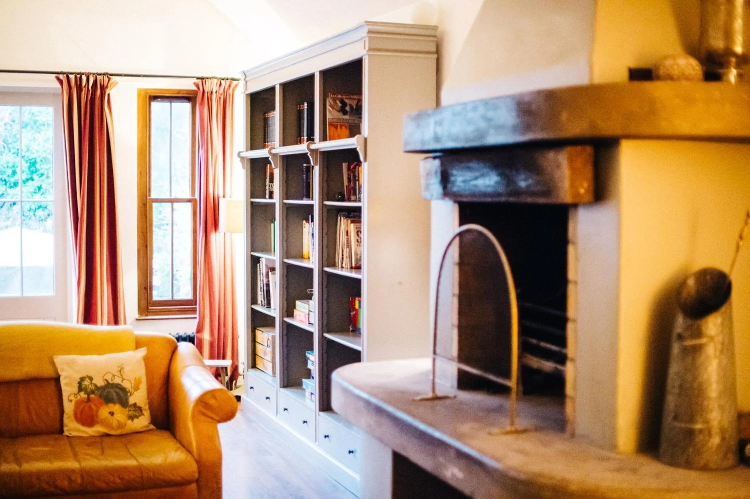 Living room in The George Hotel