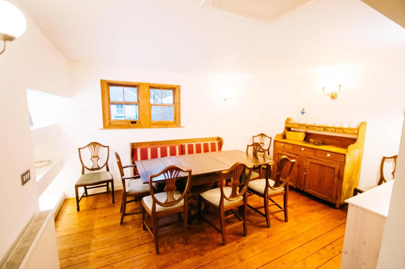Dining area in The George Hotel