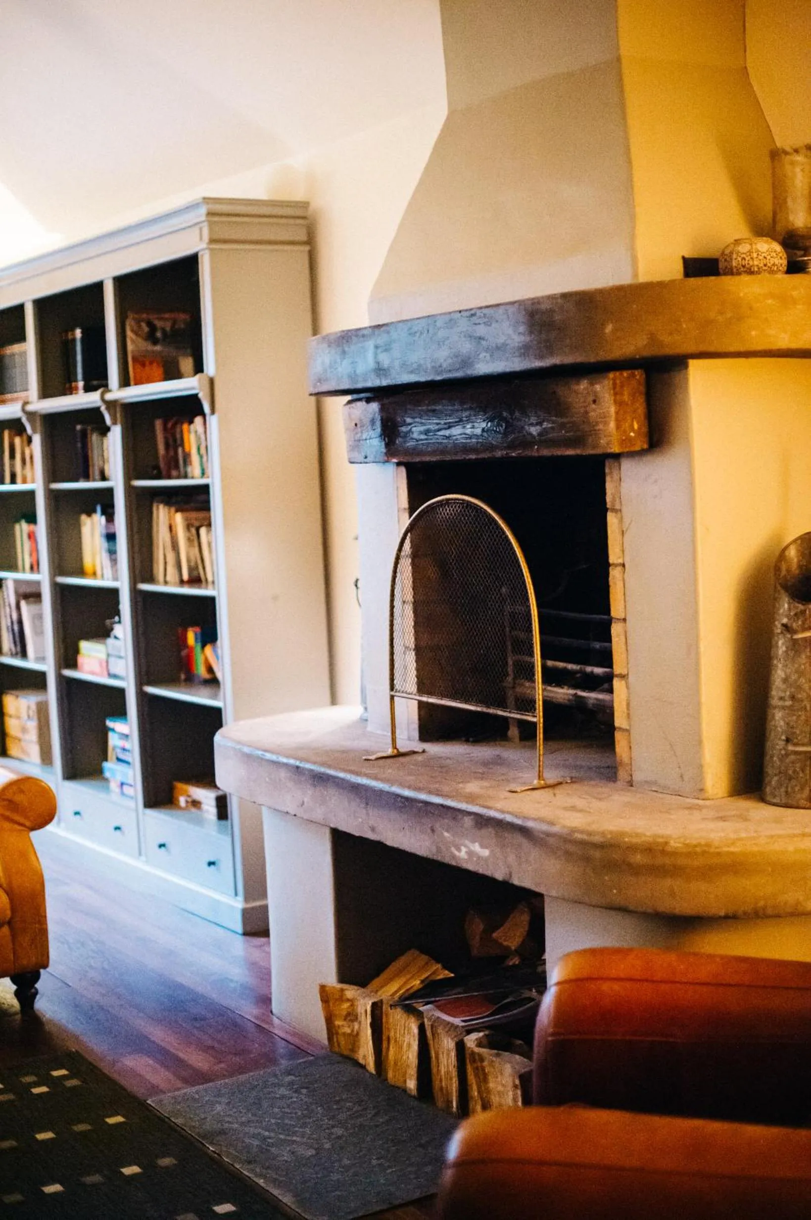 Living room in The George Hotel