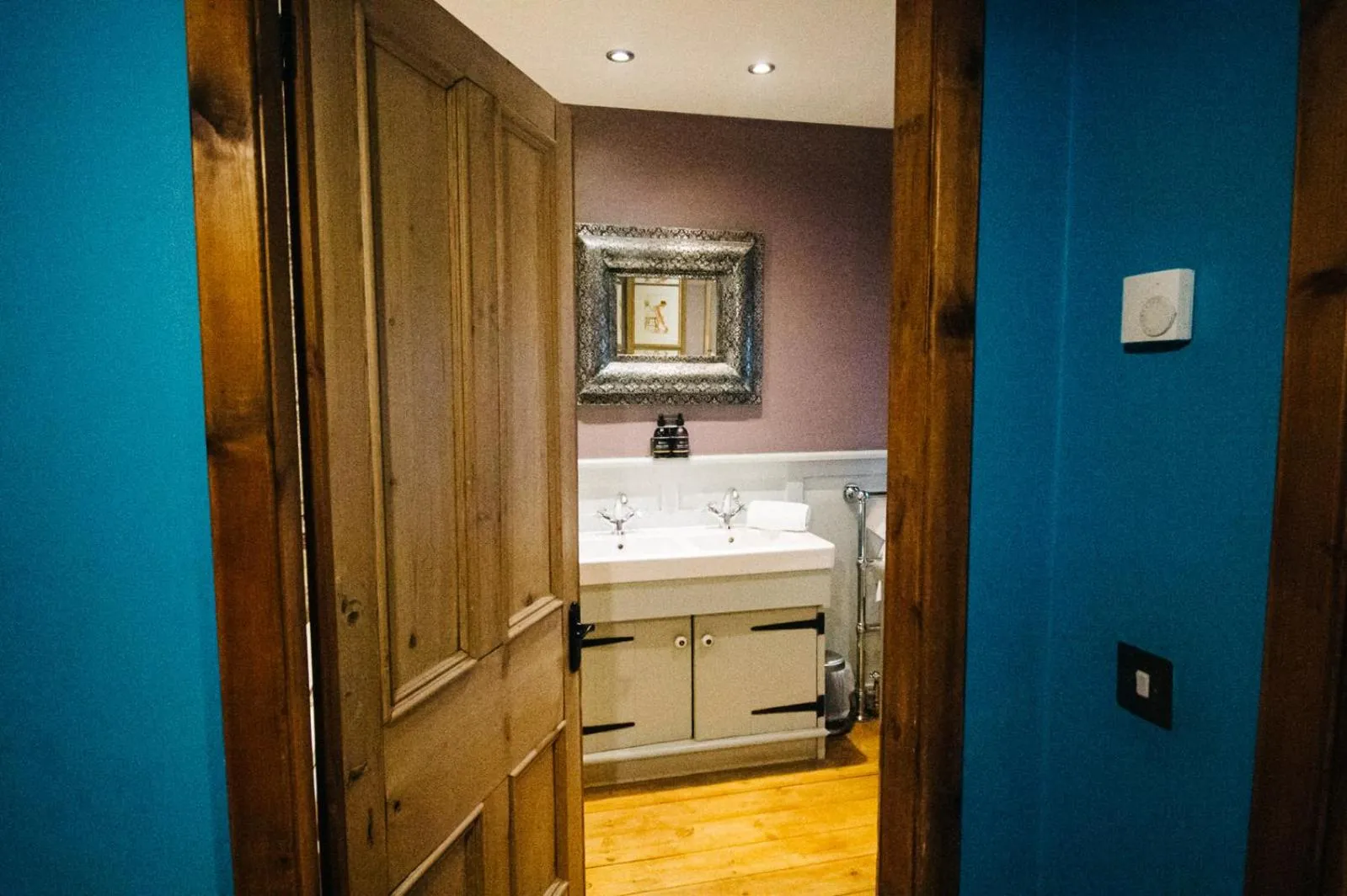 Bathroom in The George Hotel