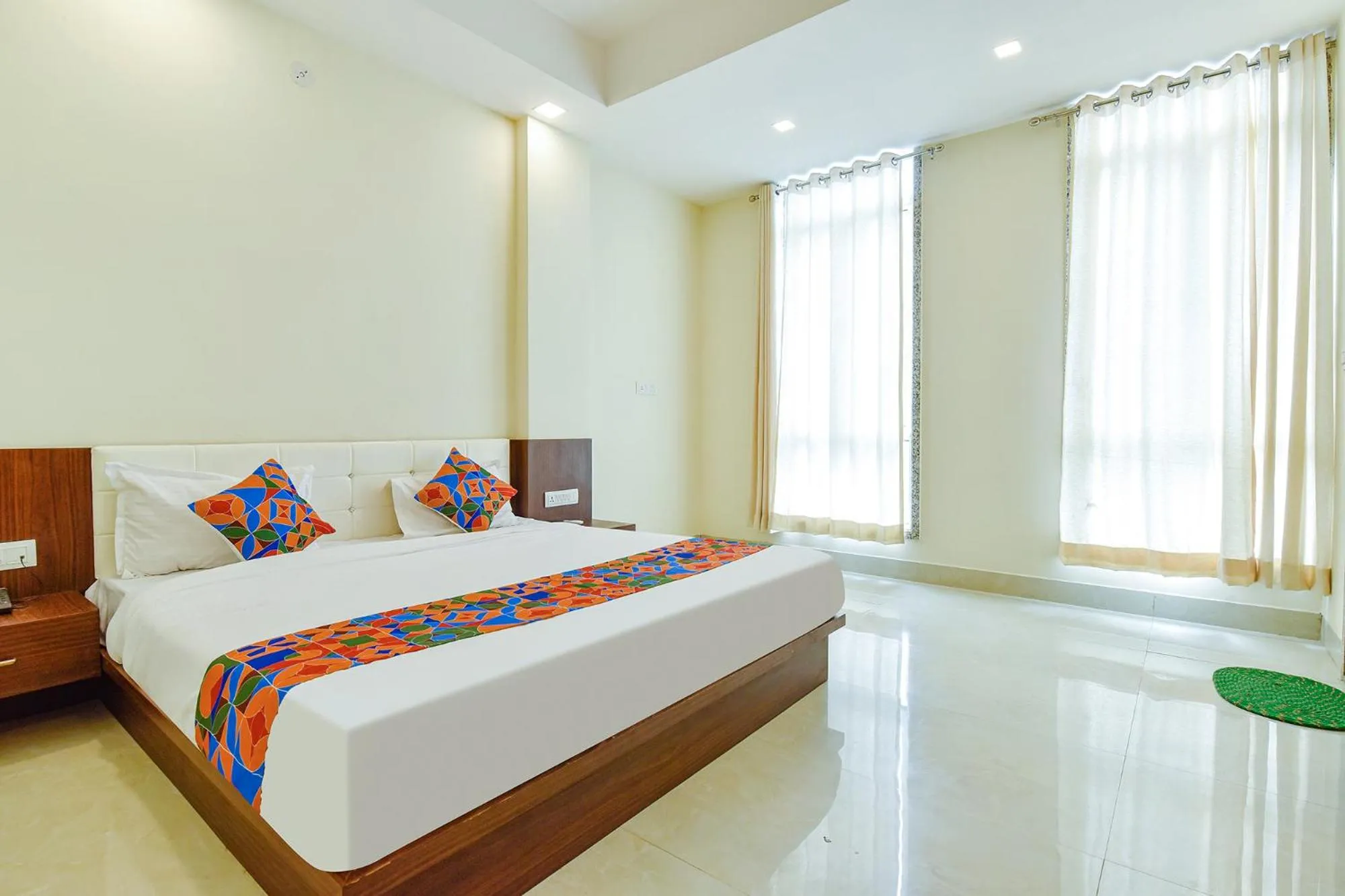 Bed in FabHotel Diamond I