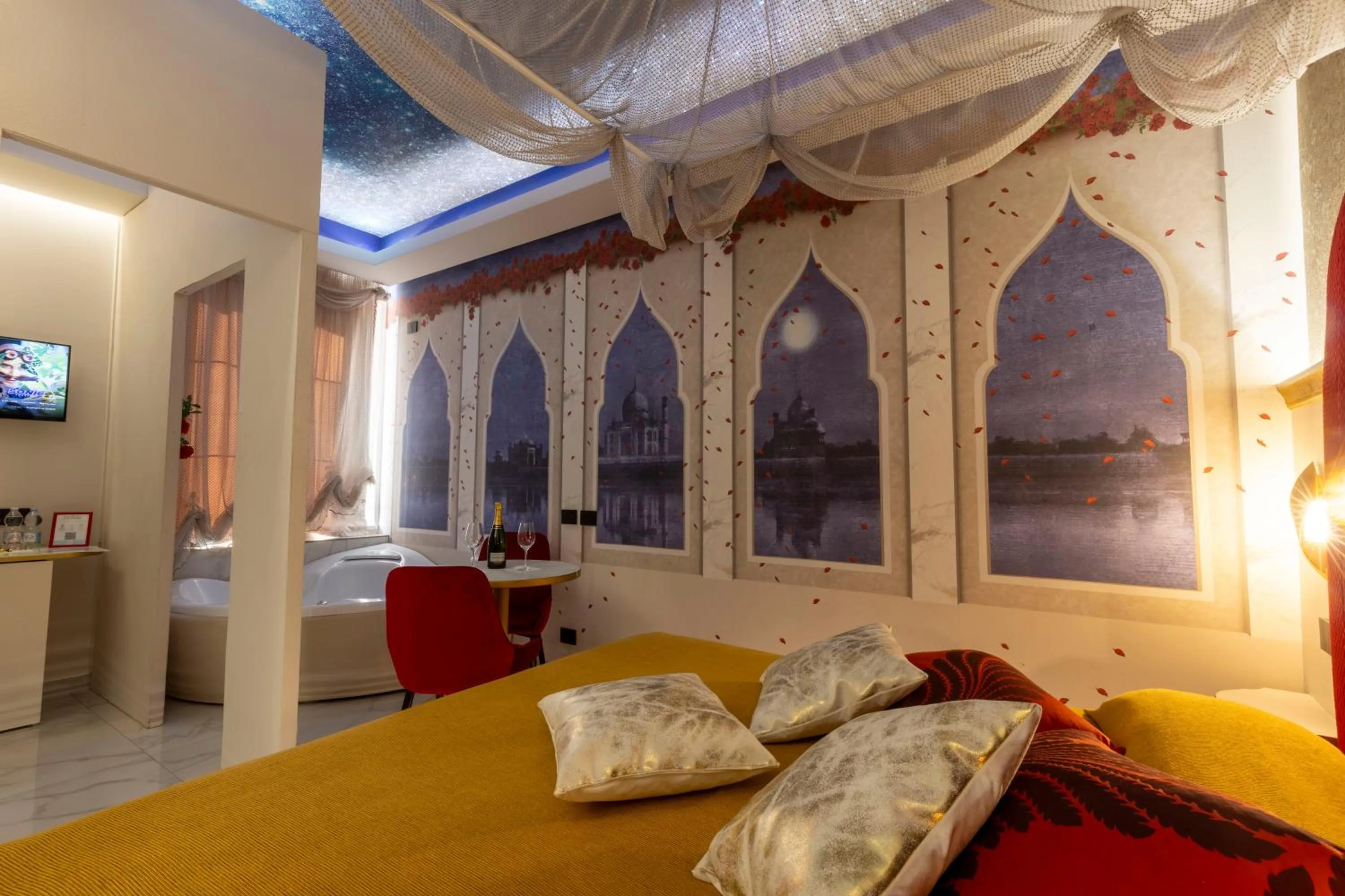 Bedroom, Bed in Suite Dreams Montecatini