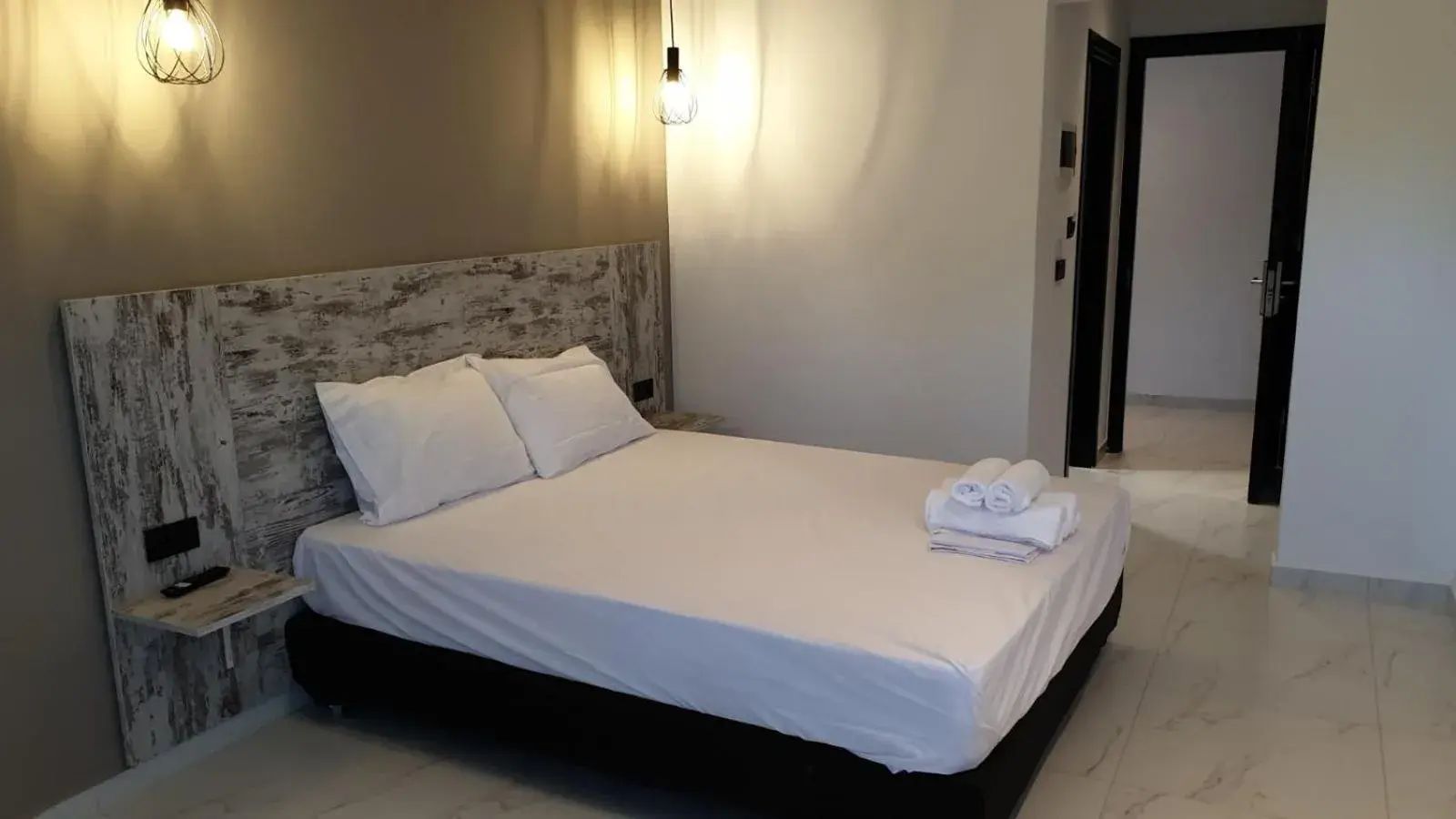 Economy Double Room in Evita Blue Economy Double Room in Evita Blue