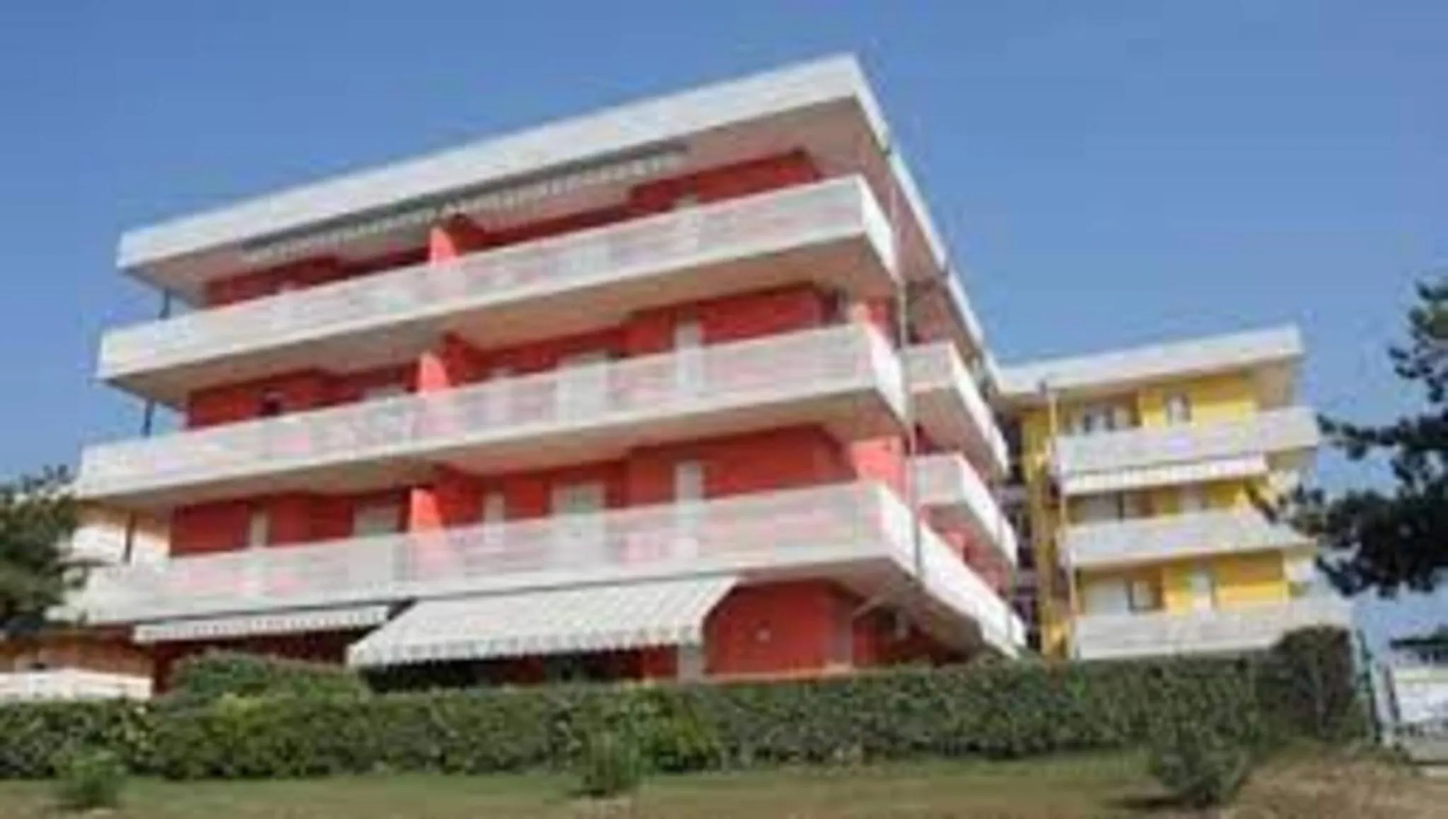 Adorable flat with terrace in Bibione - Beahost