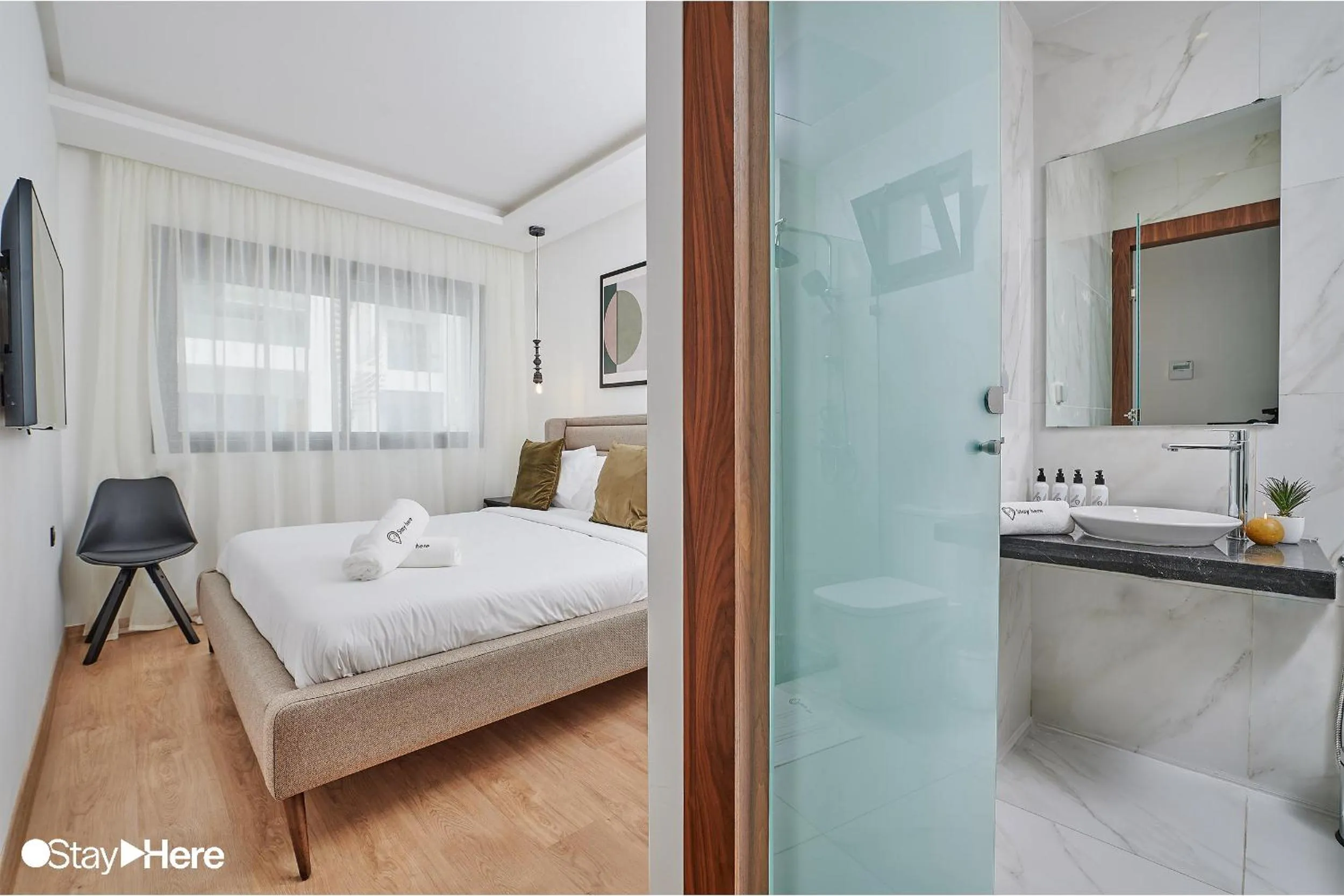 Bathroom, Bed in Stayhere Rabat - Hay Riad - Sophisticated Residence