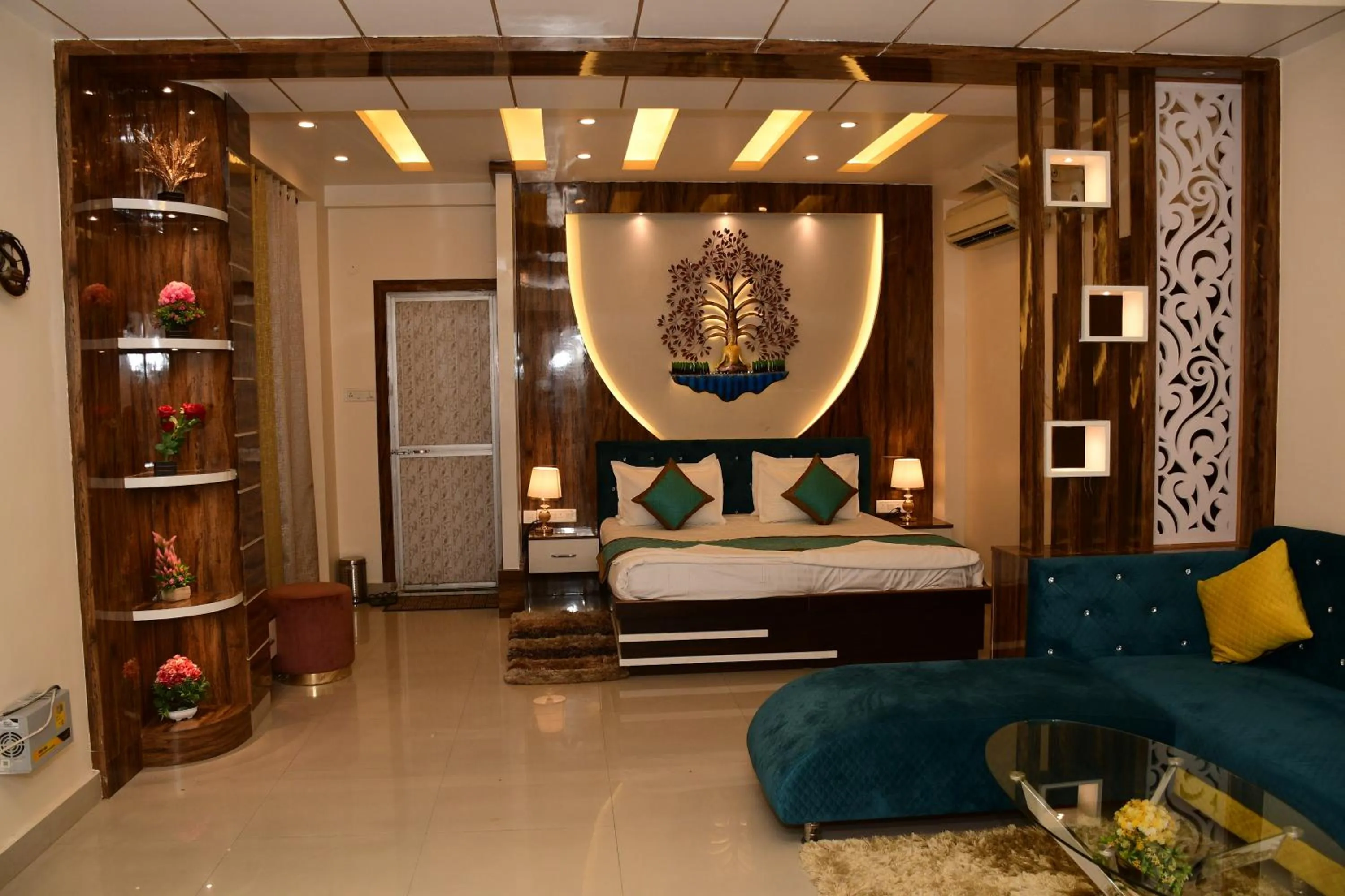 Photo of the whole room in Hotel Buddha International