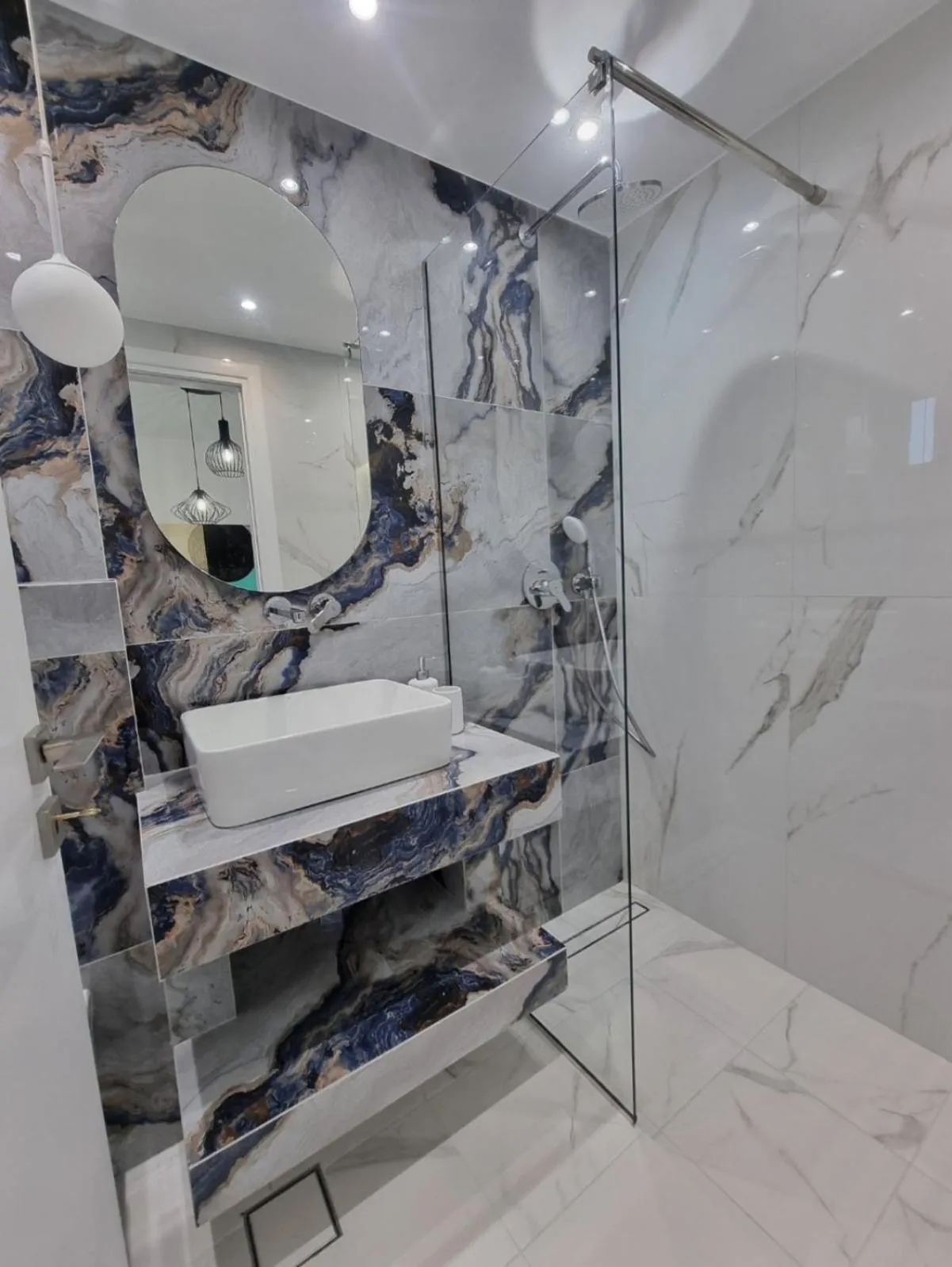 Shower in Hotel Andreas - Agistri (Skala)