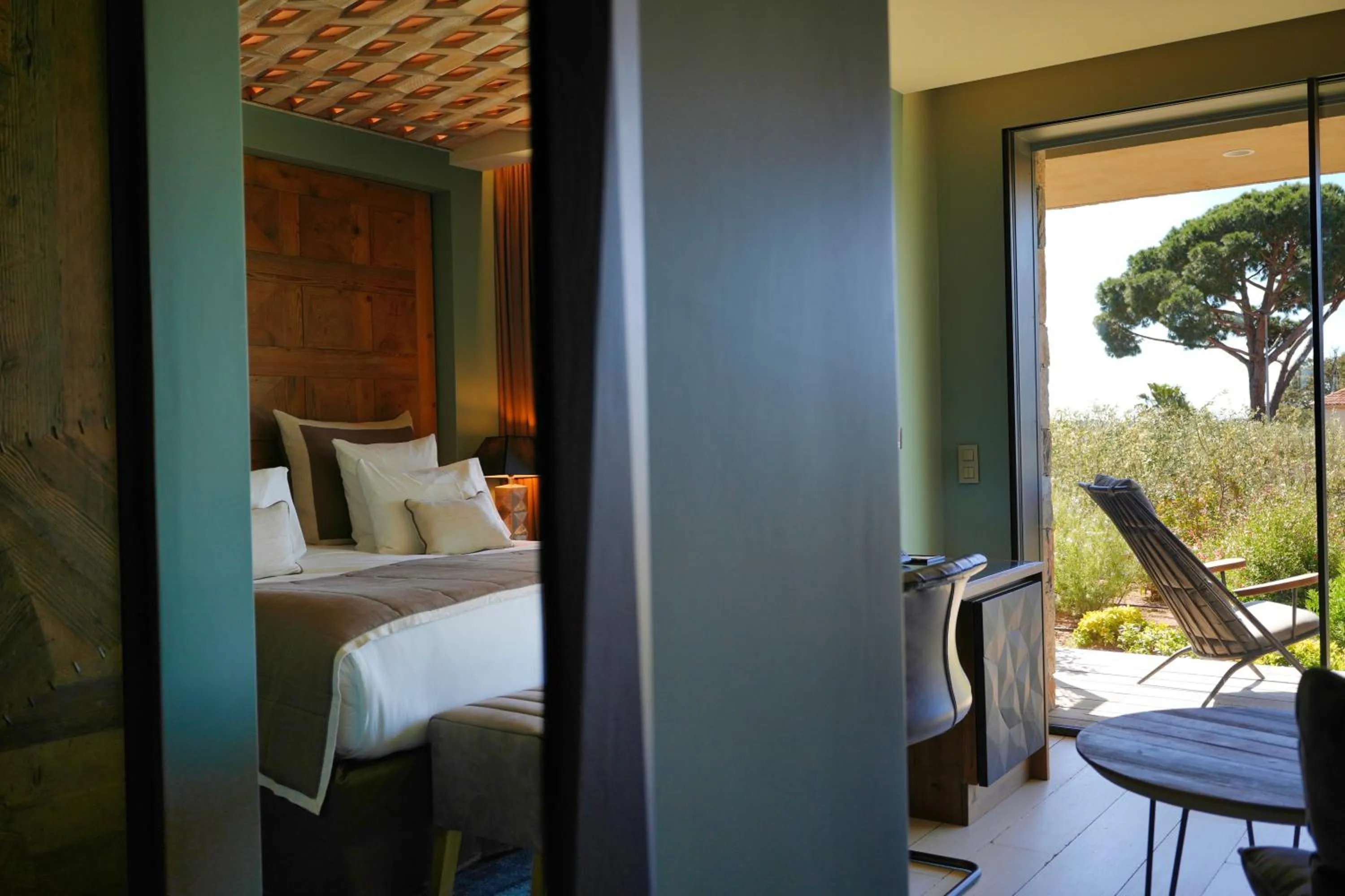 Bedroom, Bed in Les Regalia Hôtel & Spa