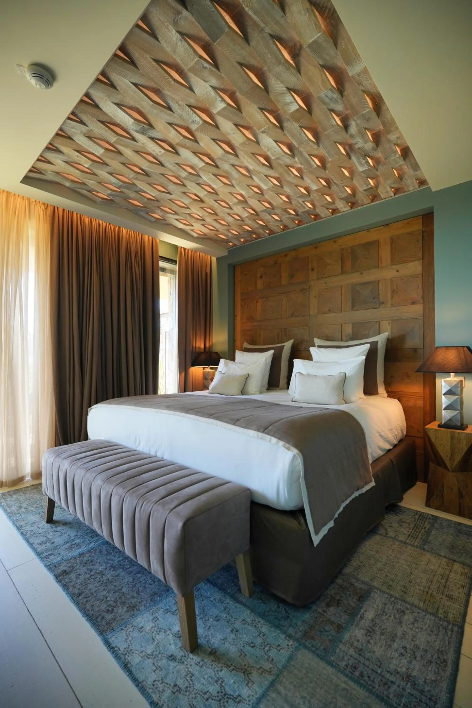 Bed in Les Regalia Hôtel & Spa