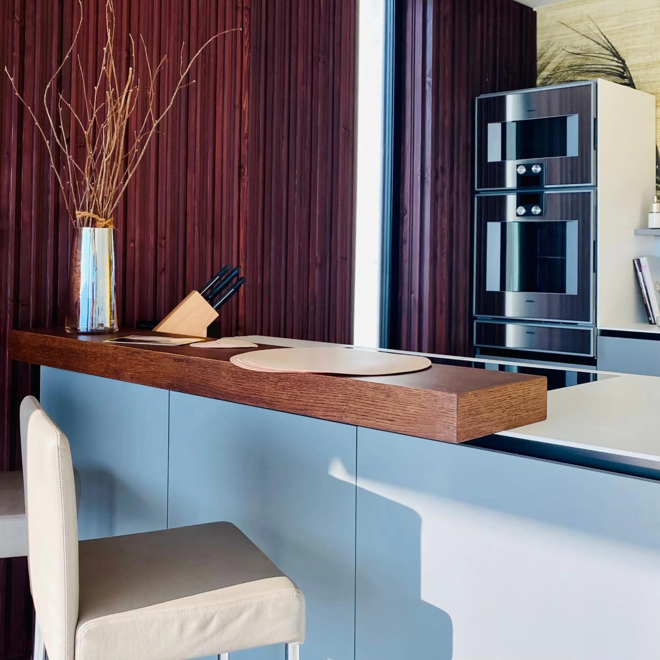 Kitchen or kitchenette in ORANGE LOUNGE Attersee