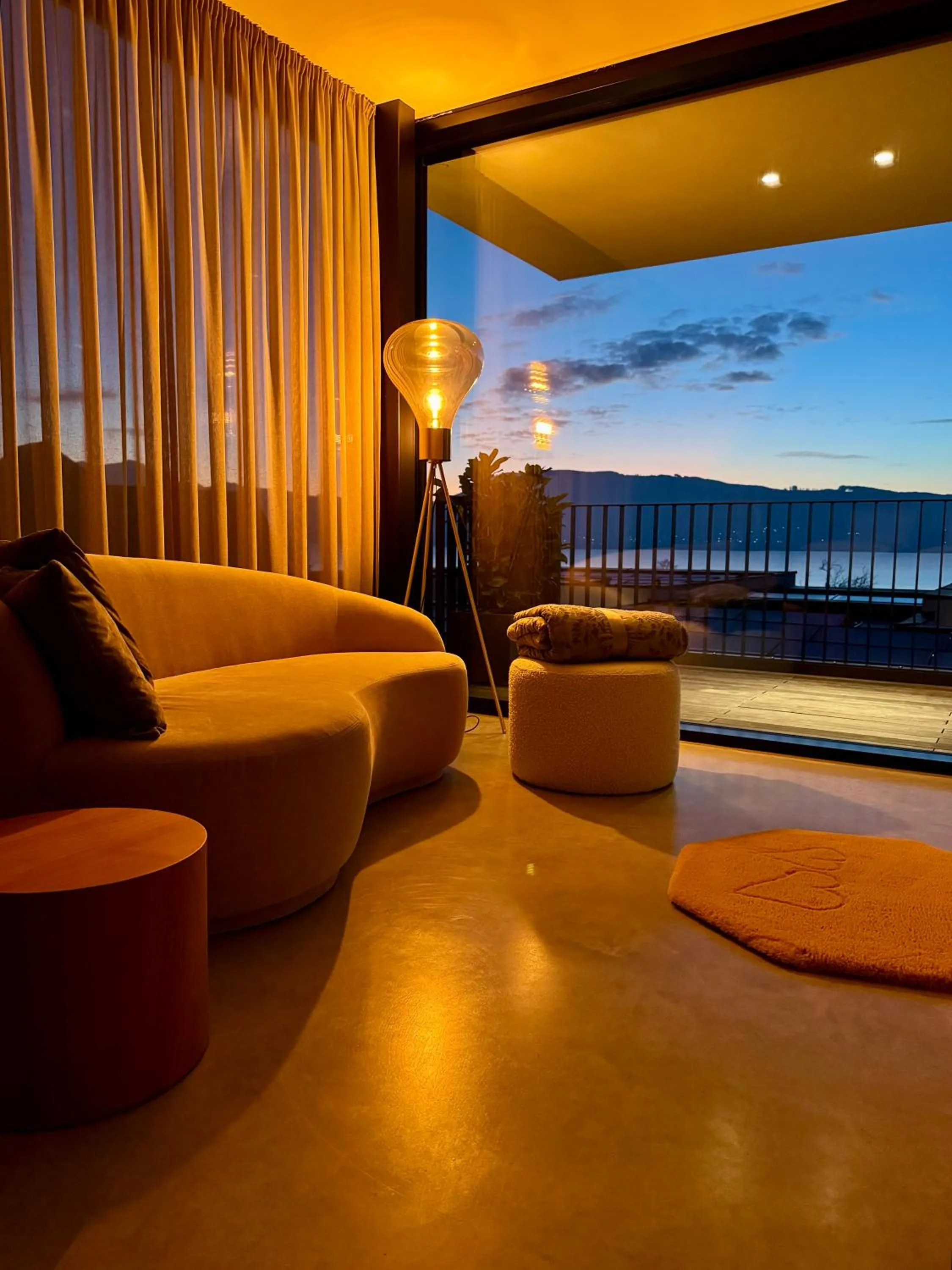 ORANGE LOUNGE Attersee