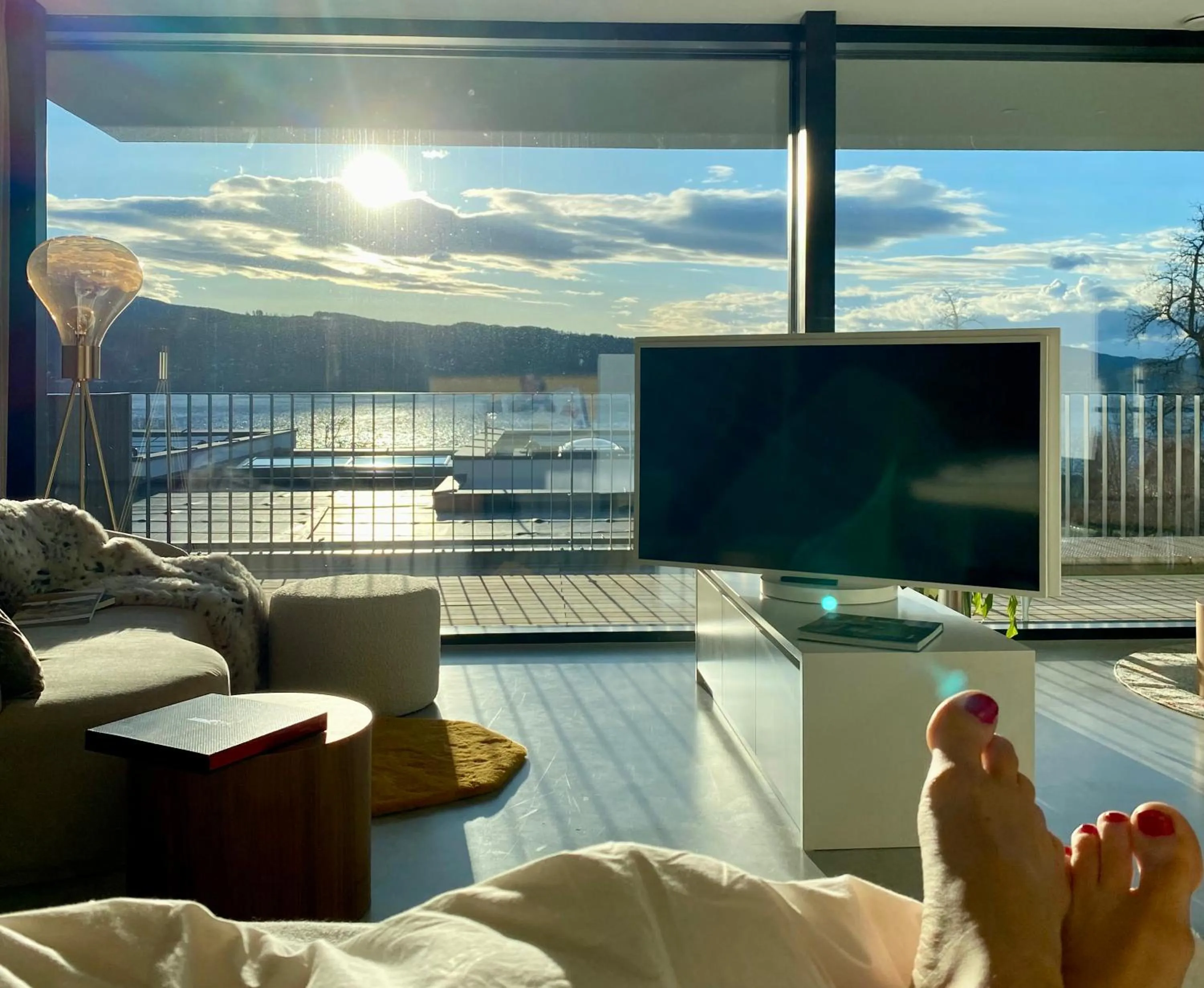 TV and multimedia in ORANGE LOUNGE Attersee