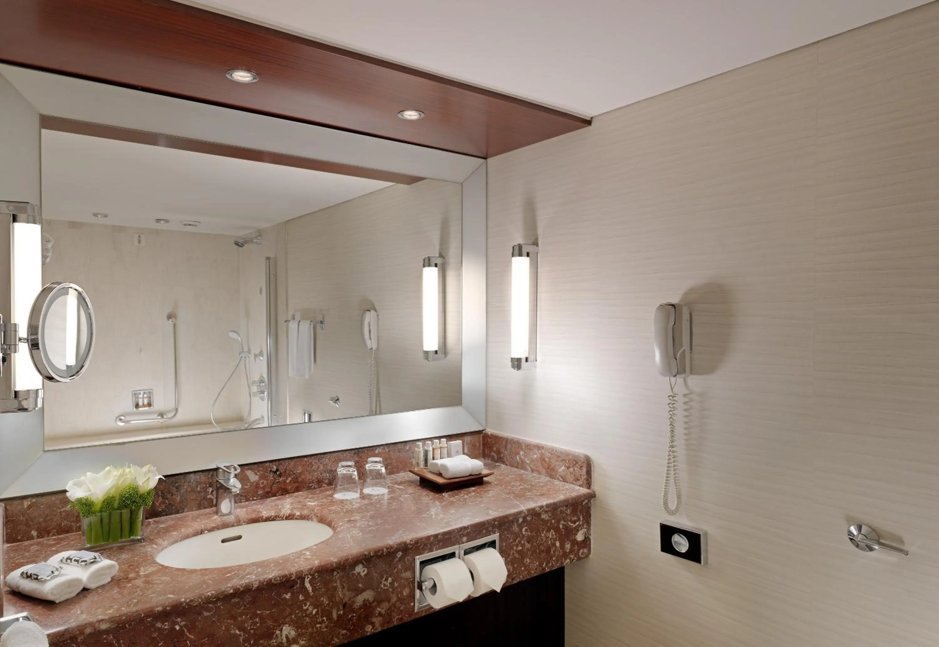 Luxury Acropolis King Suite in Athenaeum Intercontinental by IHG