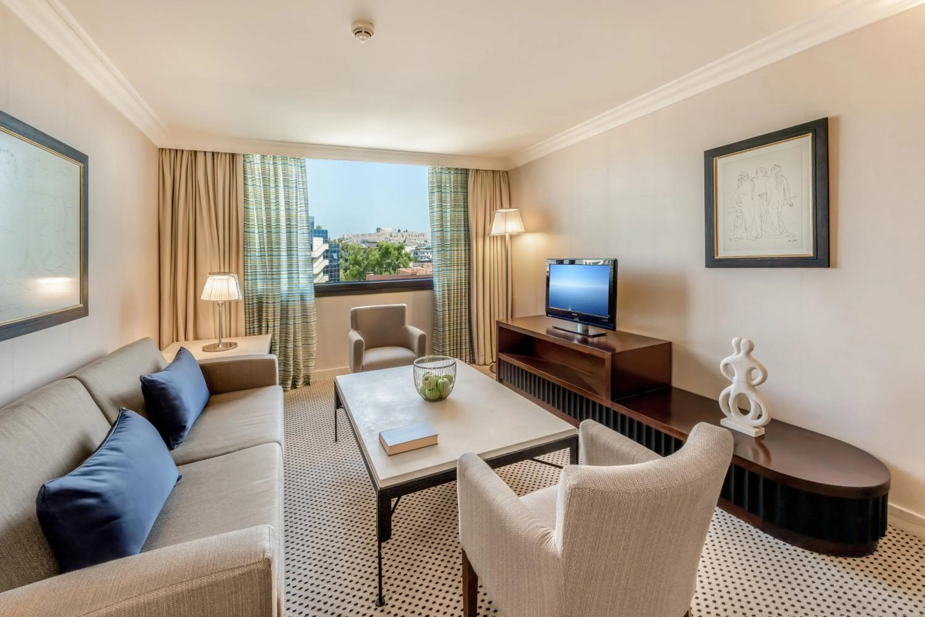 Photo of the whole room in Athenaeum Intercontinental by IHG