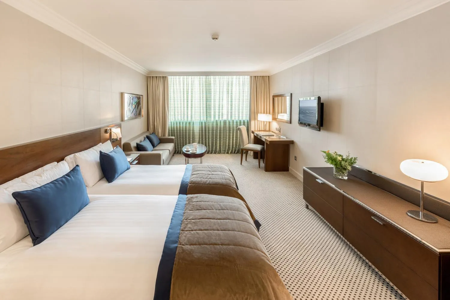 Classic Twin Room in Athenaeum Intercontinental by IHG