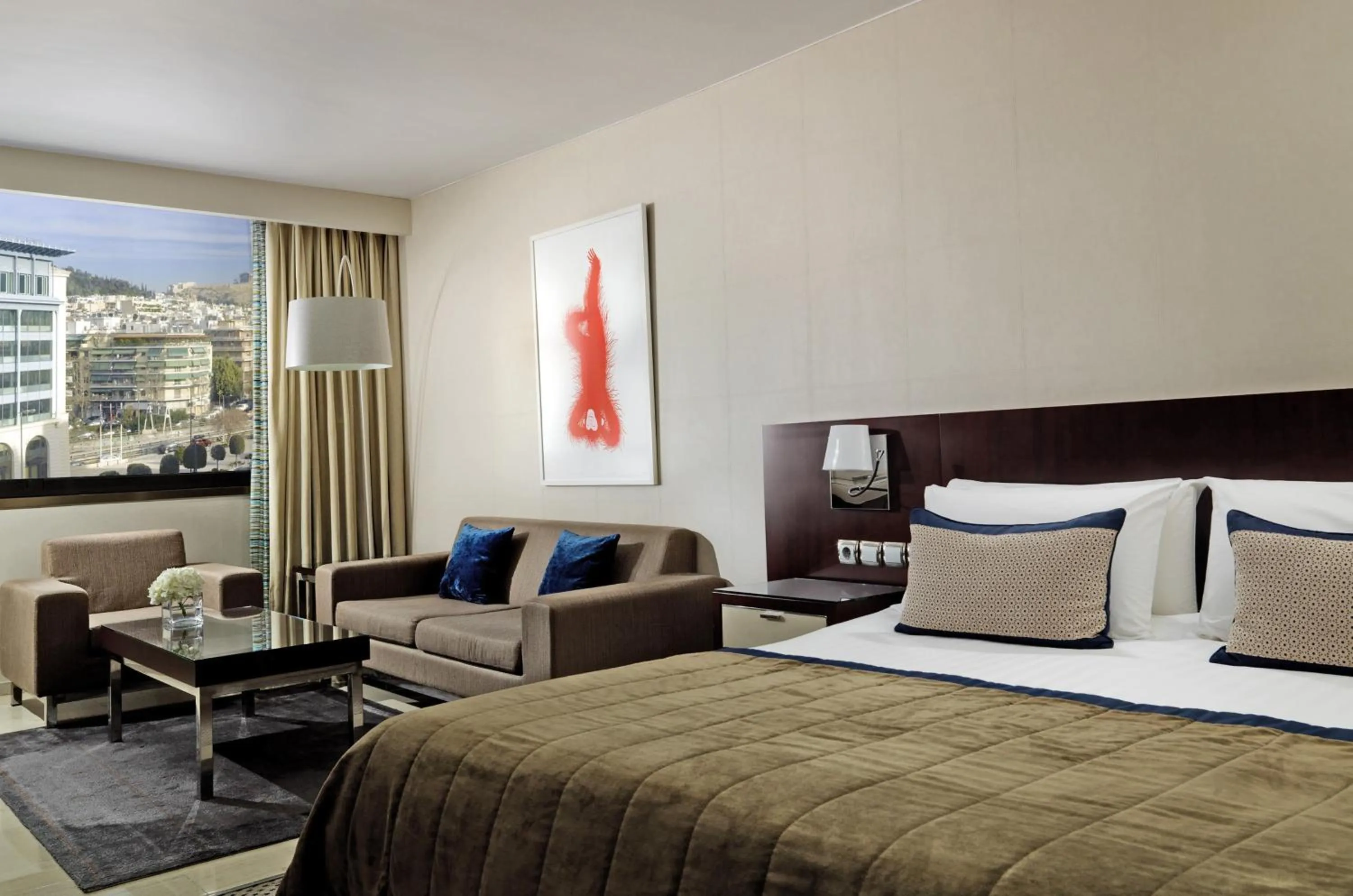 Photo of the whole room, Bed in Athenaeum Intercontinental by IHG