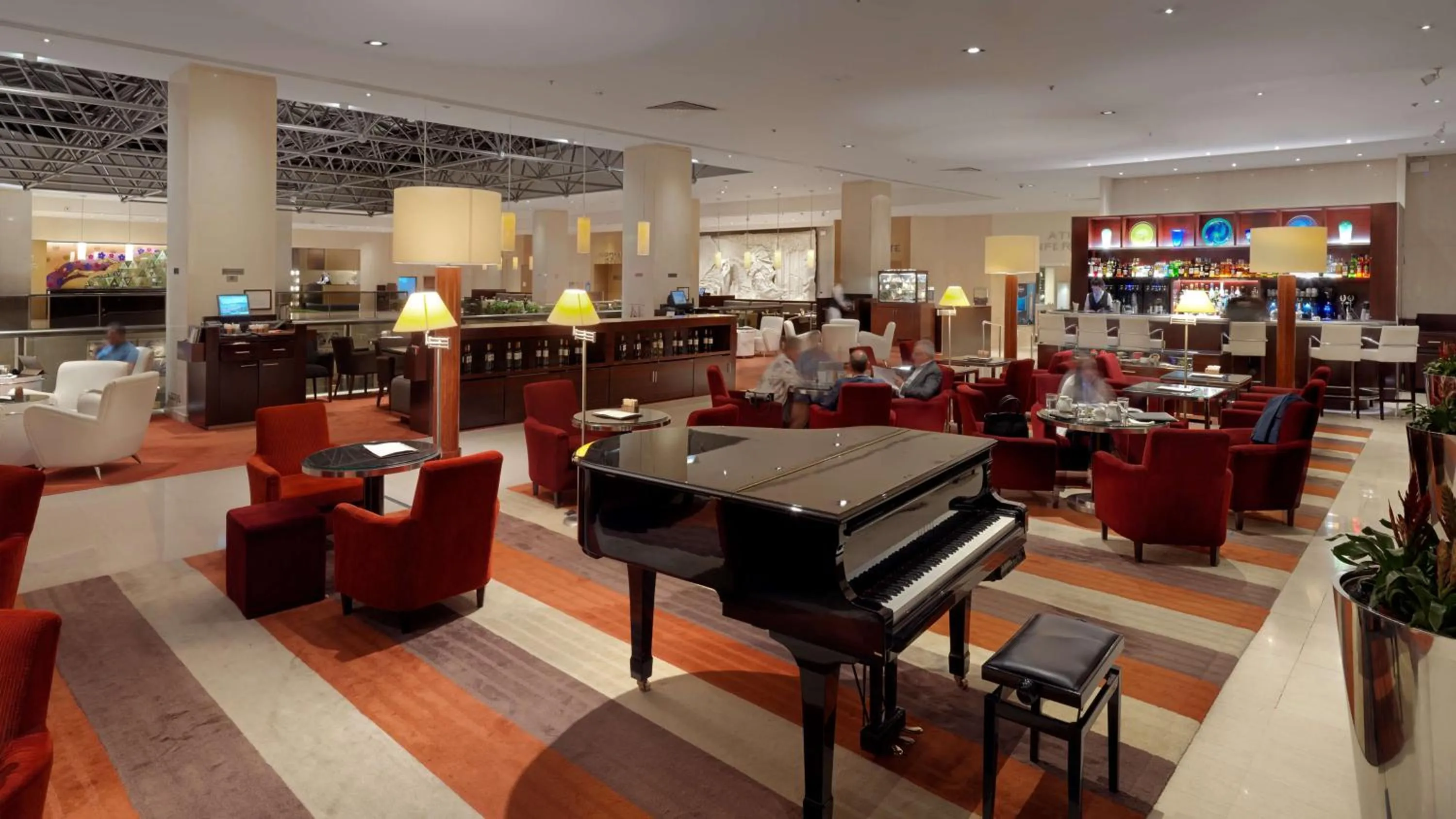 Lounge or bar in Athenaeum Intercontinental by IHG