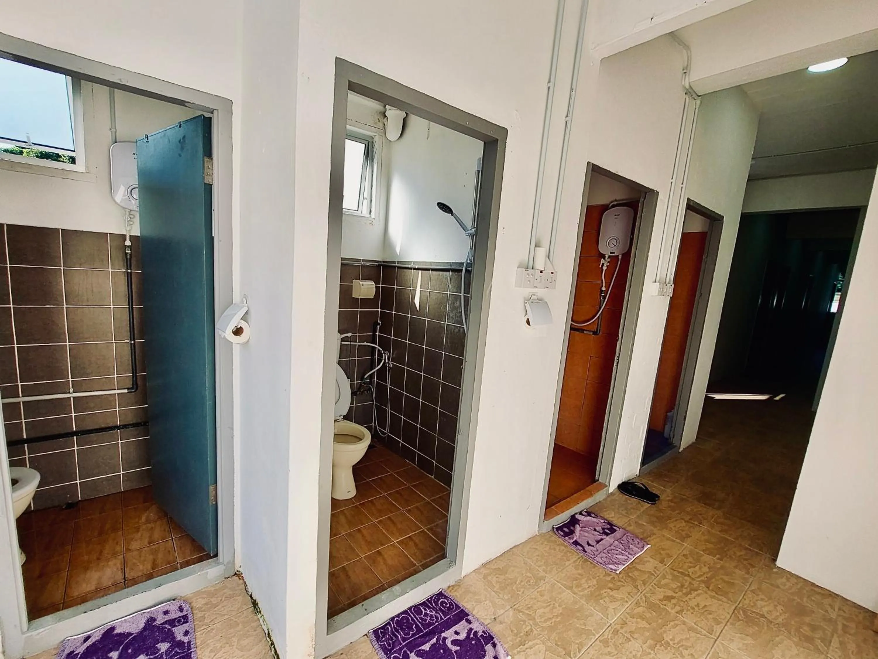 Bathroom in Swanling Kuching