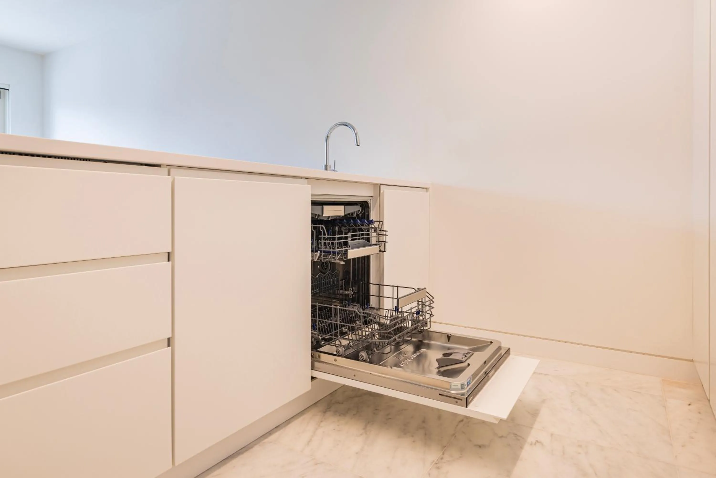 Kitchen or kitchenette in Unique Belém 1BDR Apartment by LovelyStay