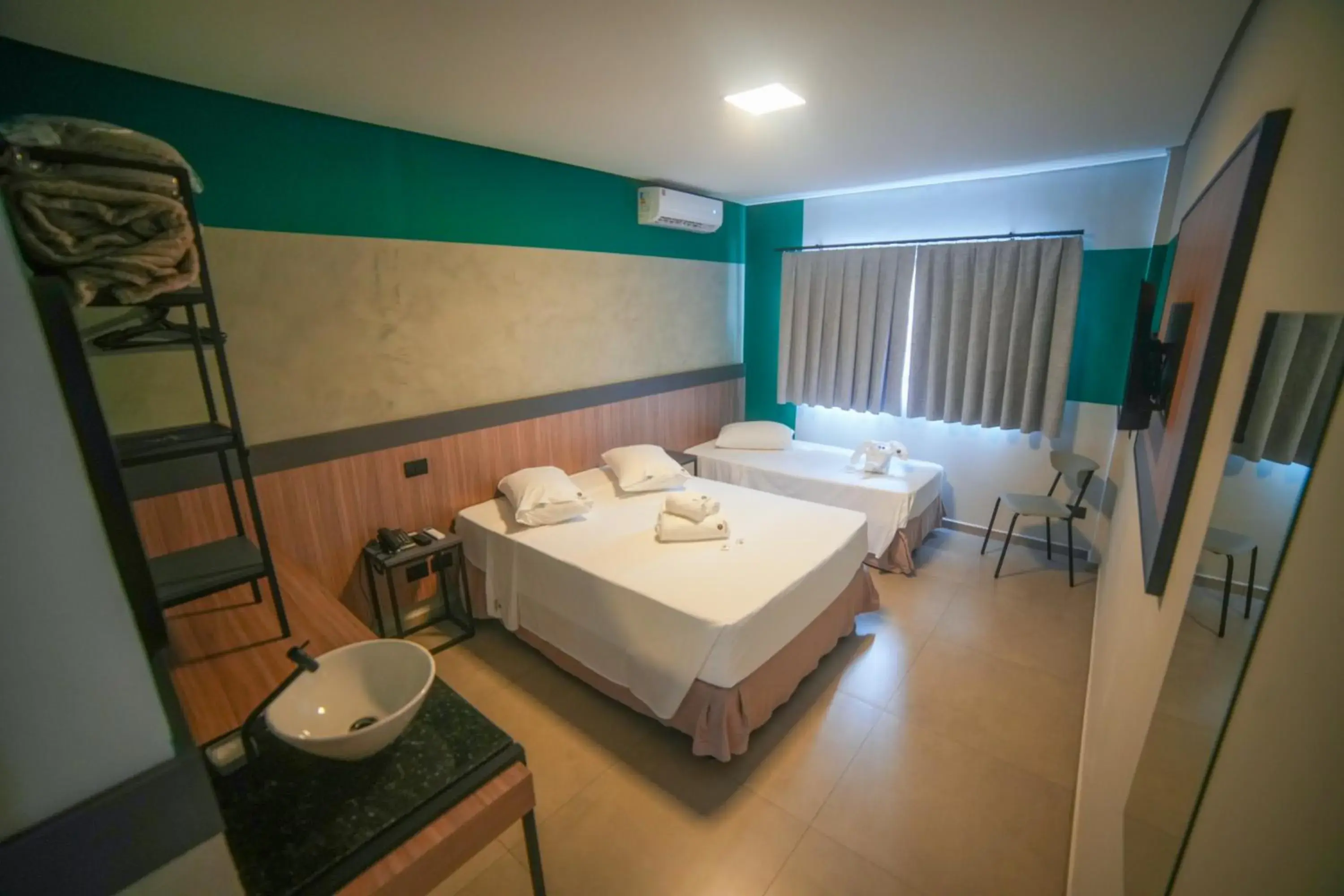 Triple Room - single occupancy in Hotel Coroados Foz Express Triple Room - single occupancy in Hotel Coroados Foz Express