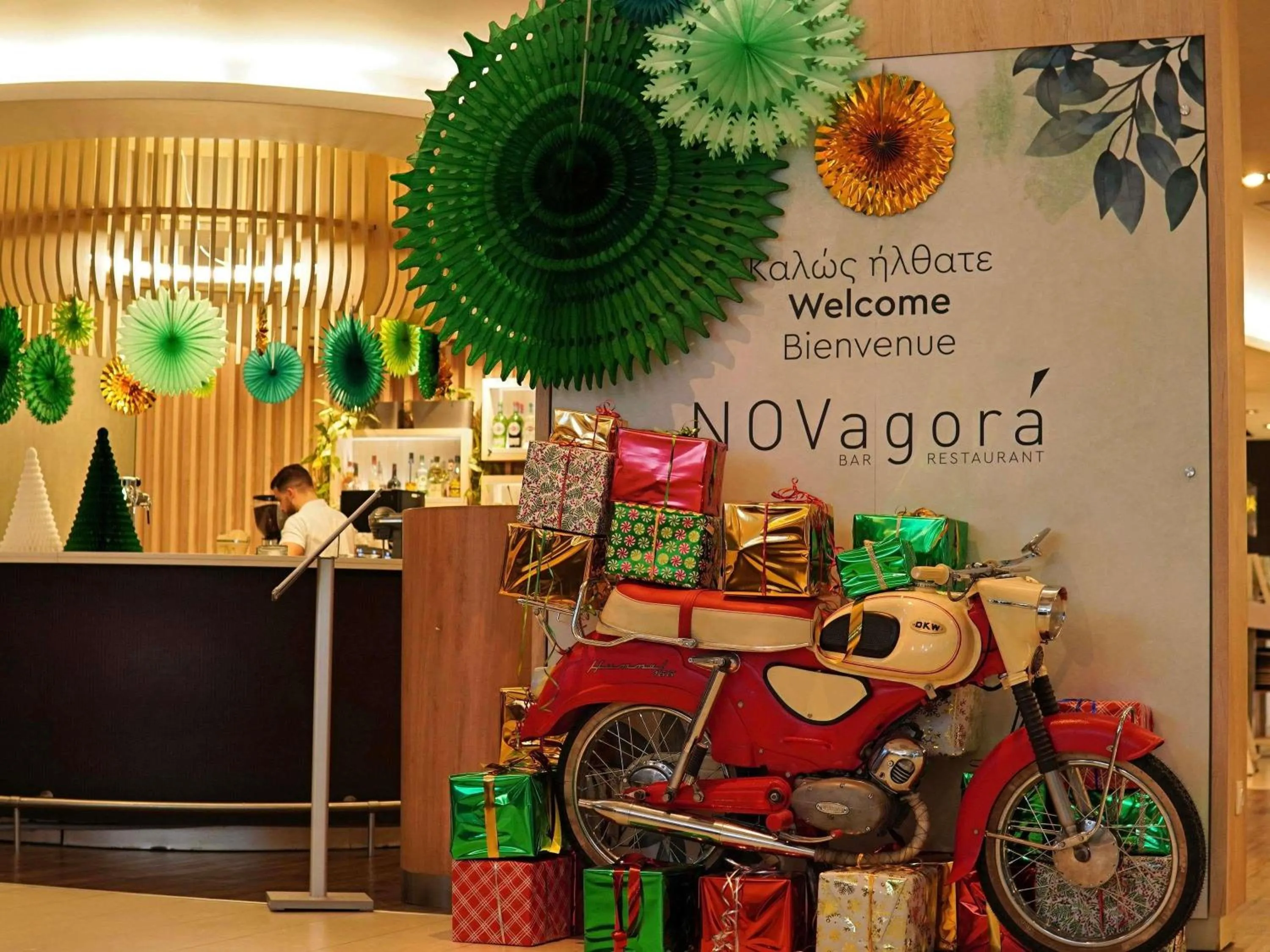 Lounge or bar in Novotel Athens