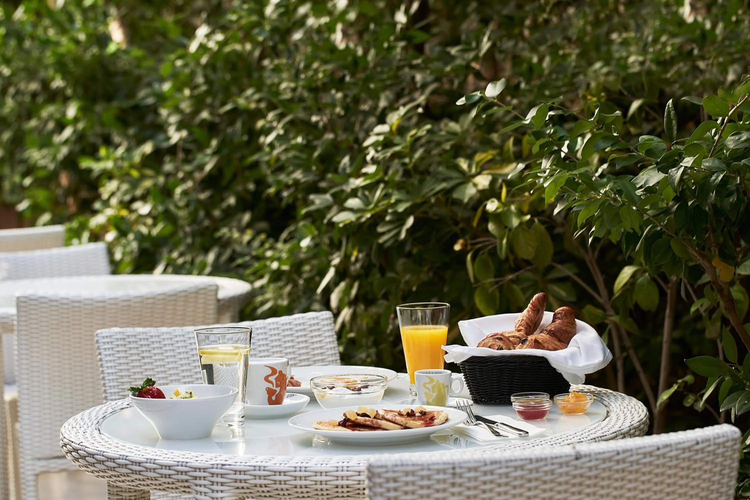 Garden in Novotel Athens
