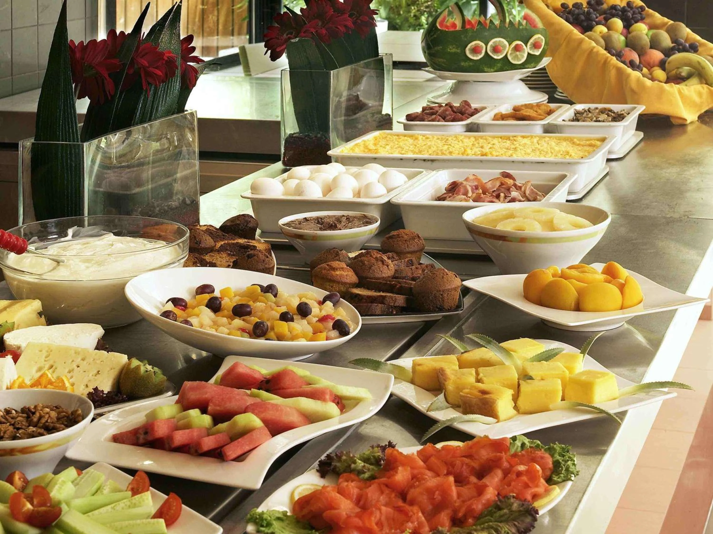 Restaurant/places to eat in Novotel Athens