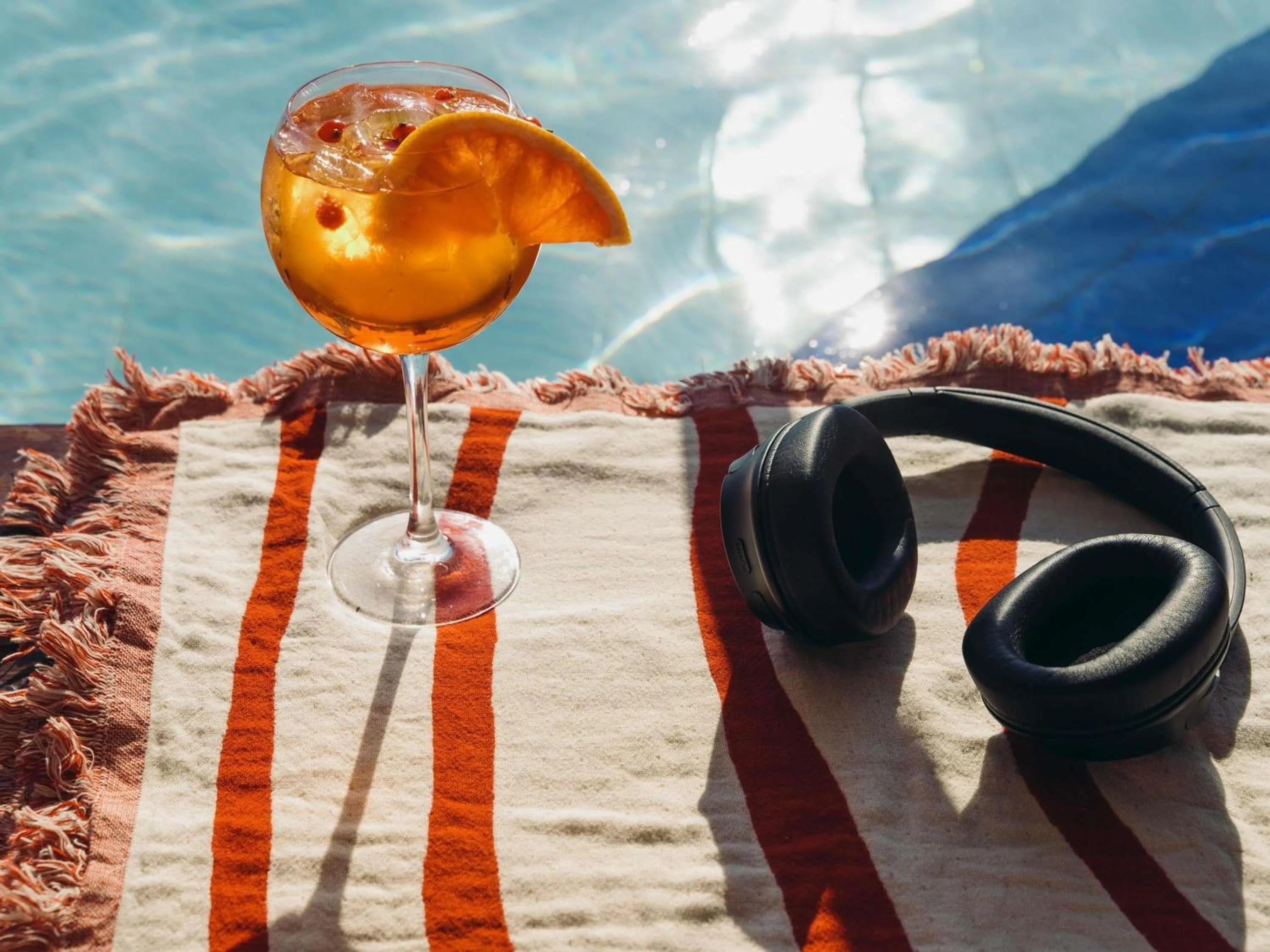 Lounge or bar in Novotel Athens