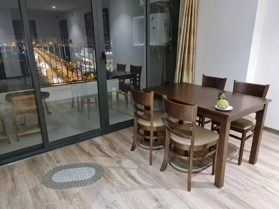 Dining area in Căn hộ cao cấp tầng cao đối diện Aeon Mall 2PN/2PT