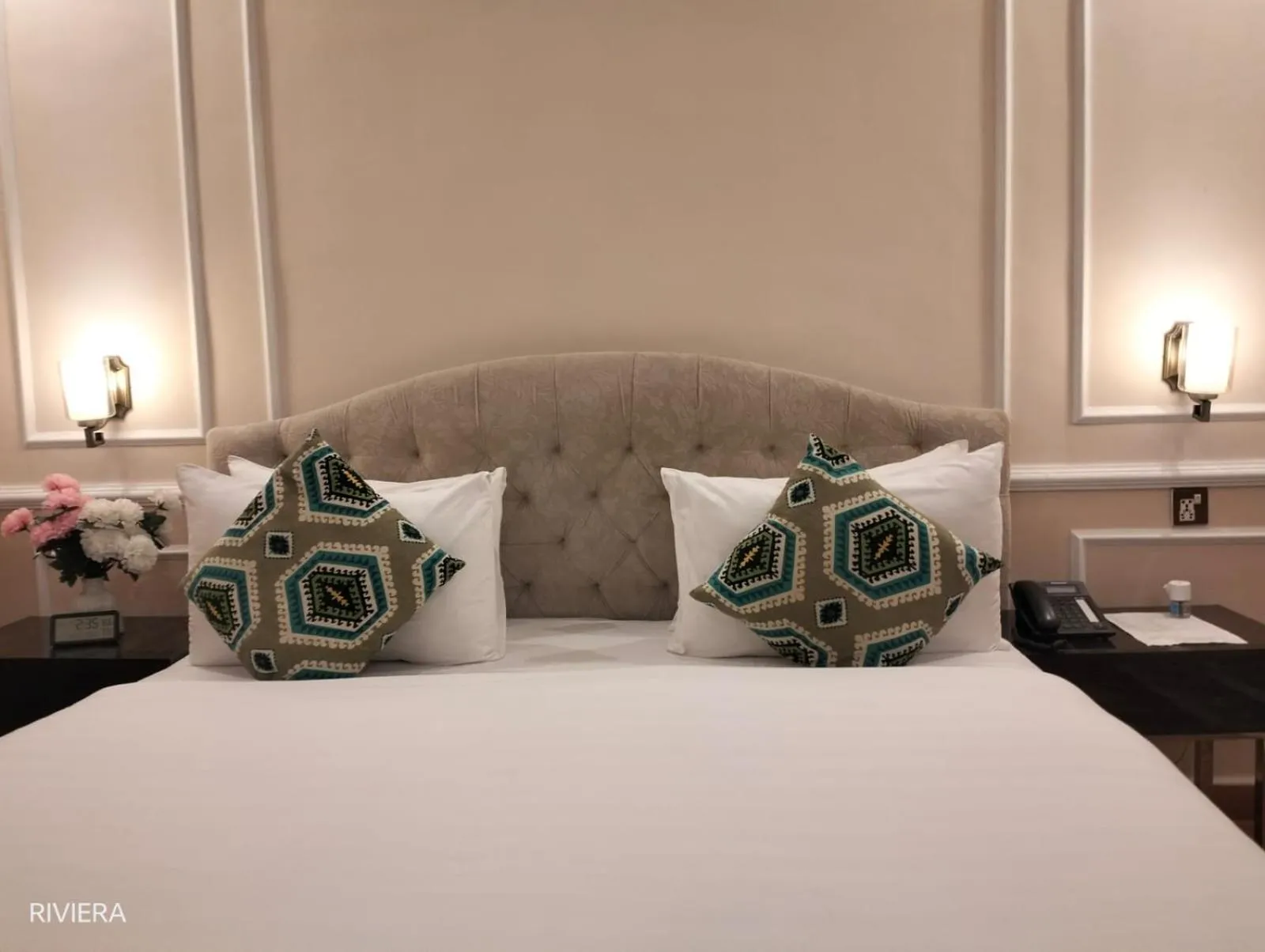 Bed in Riviera Courtyard Guest House Islamabad