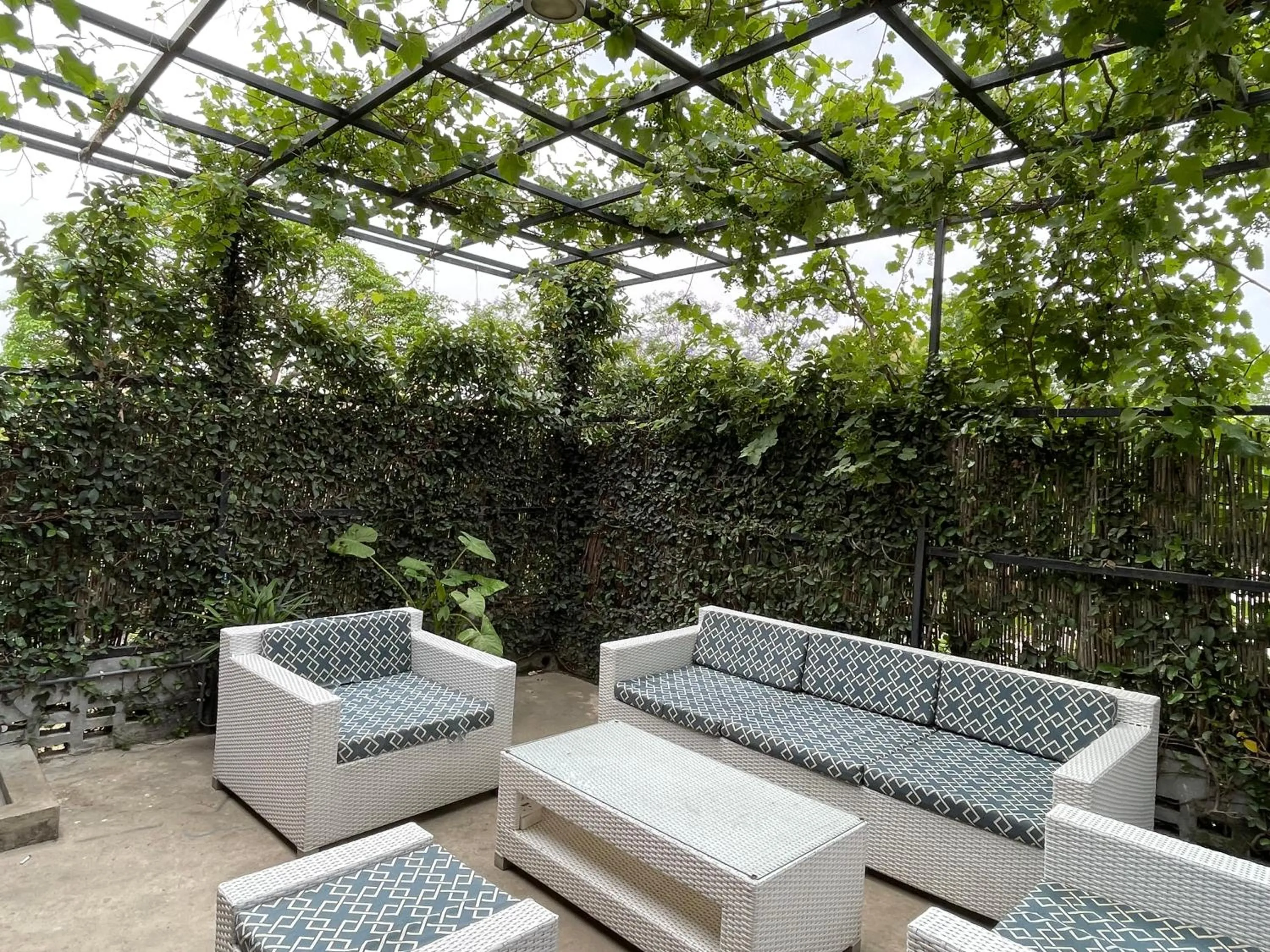 Balcony/Terrace in Riviera Courtyard Guest House Islamabad