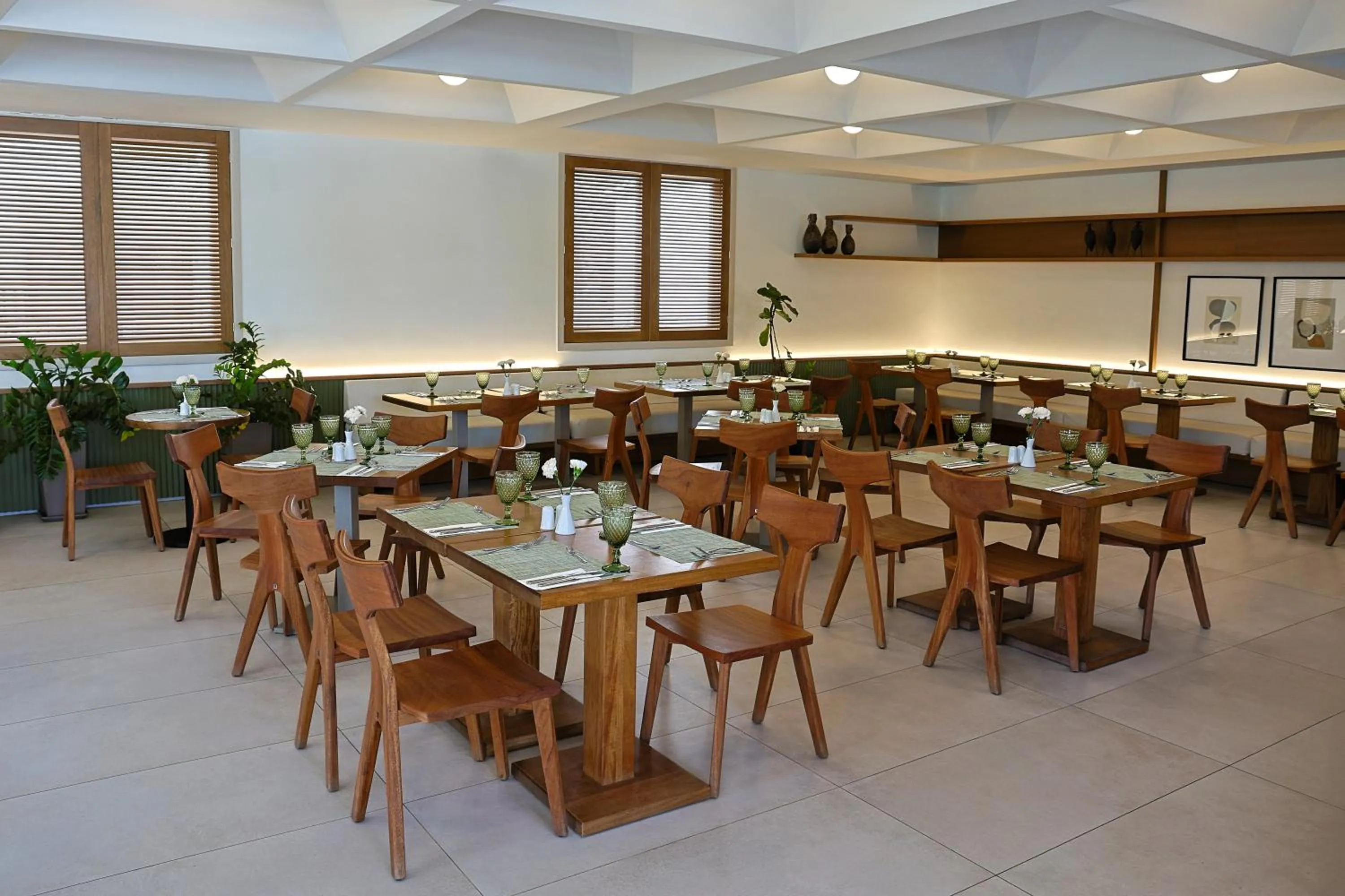 Restaurant/places to eat in Santo Miramare Beach Resort