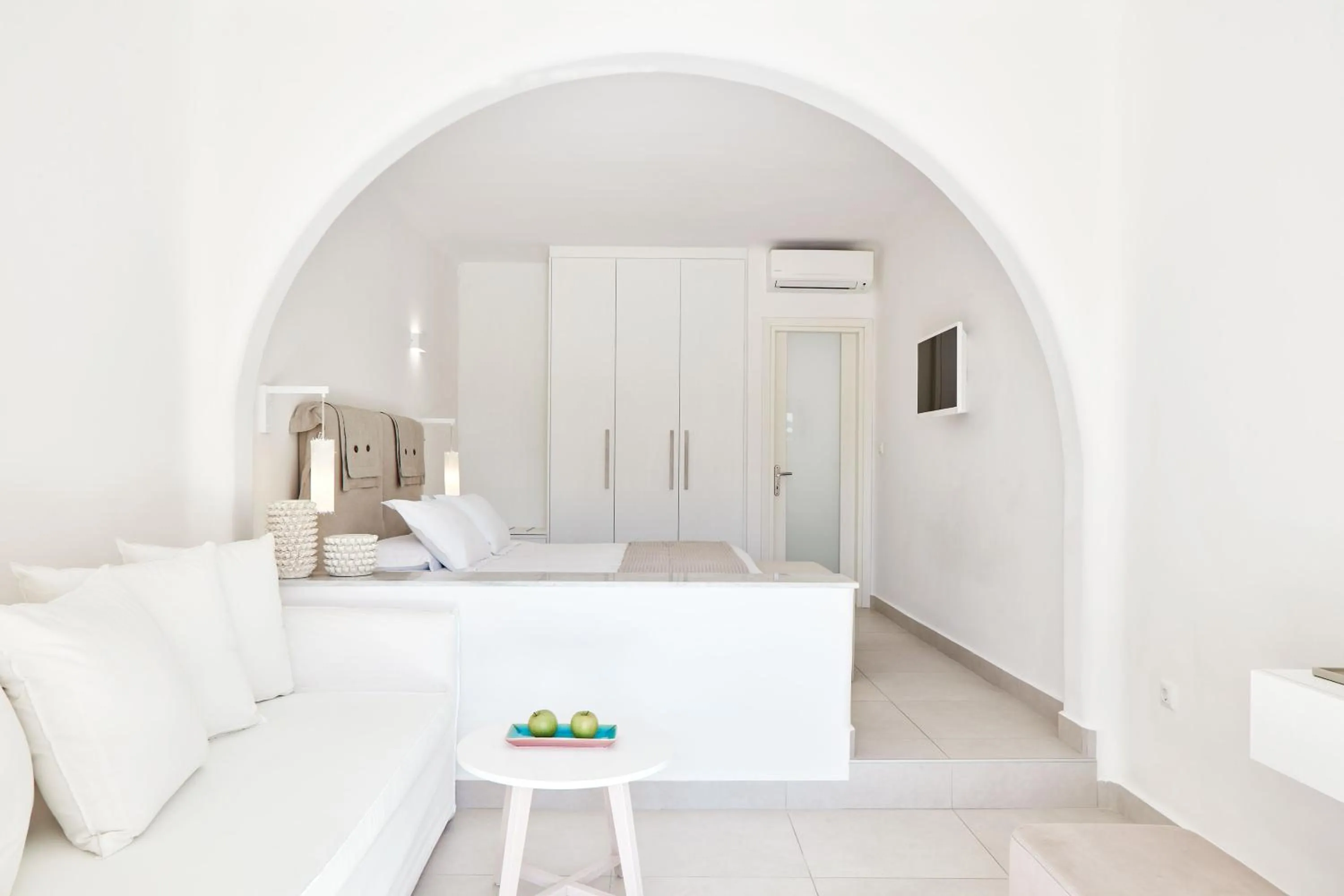 Bedroom, Bed in Santo Miramare Beach Resort