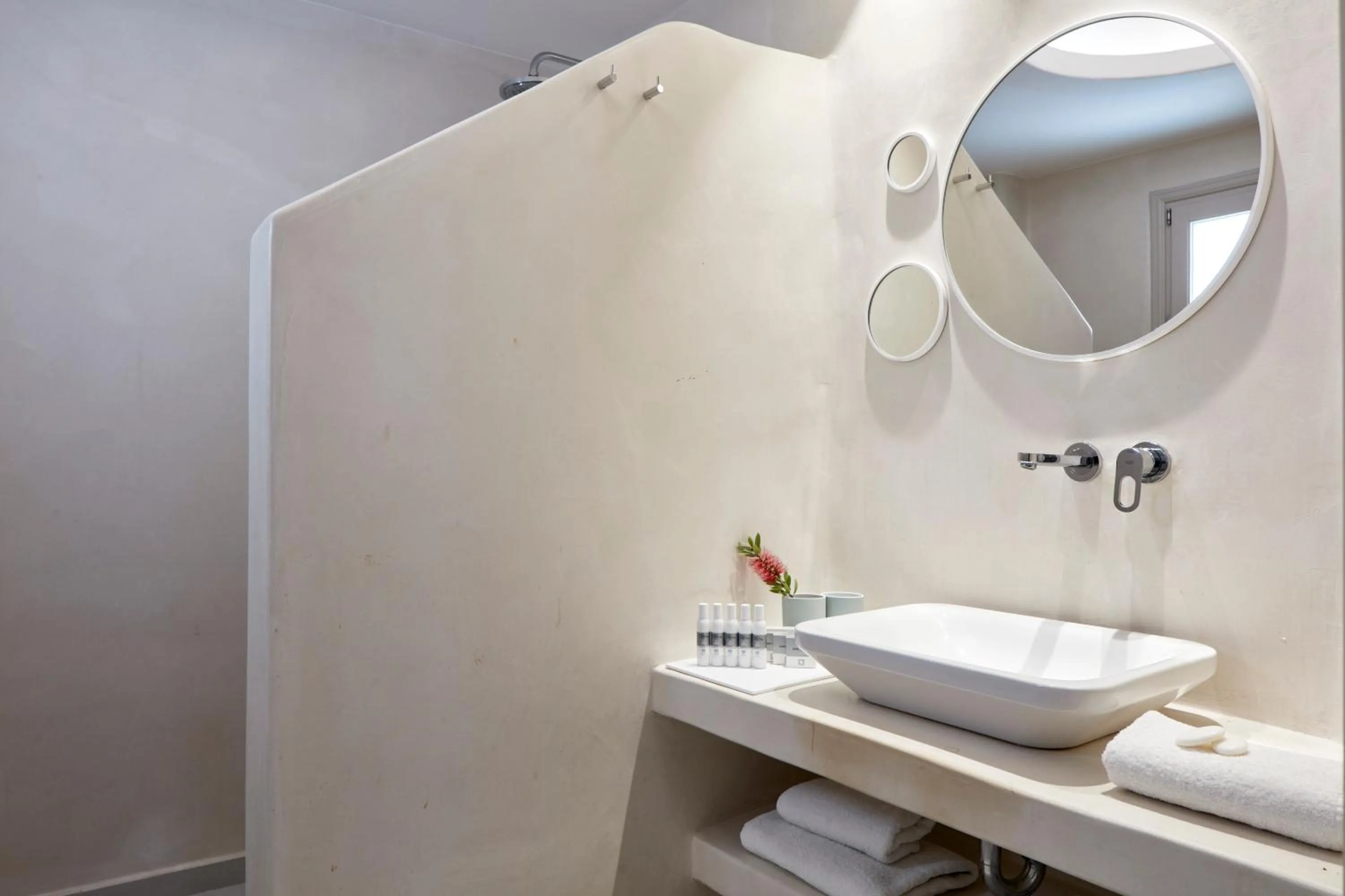 Santo Miramare Beach Resort