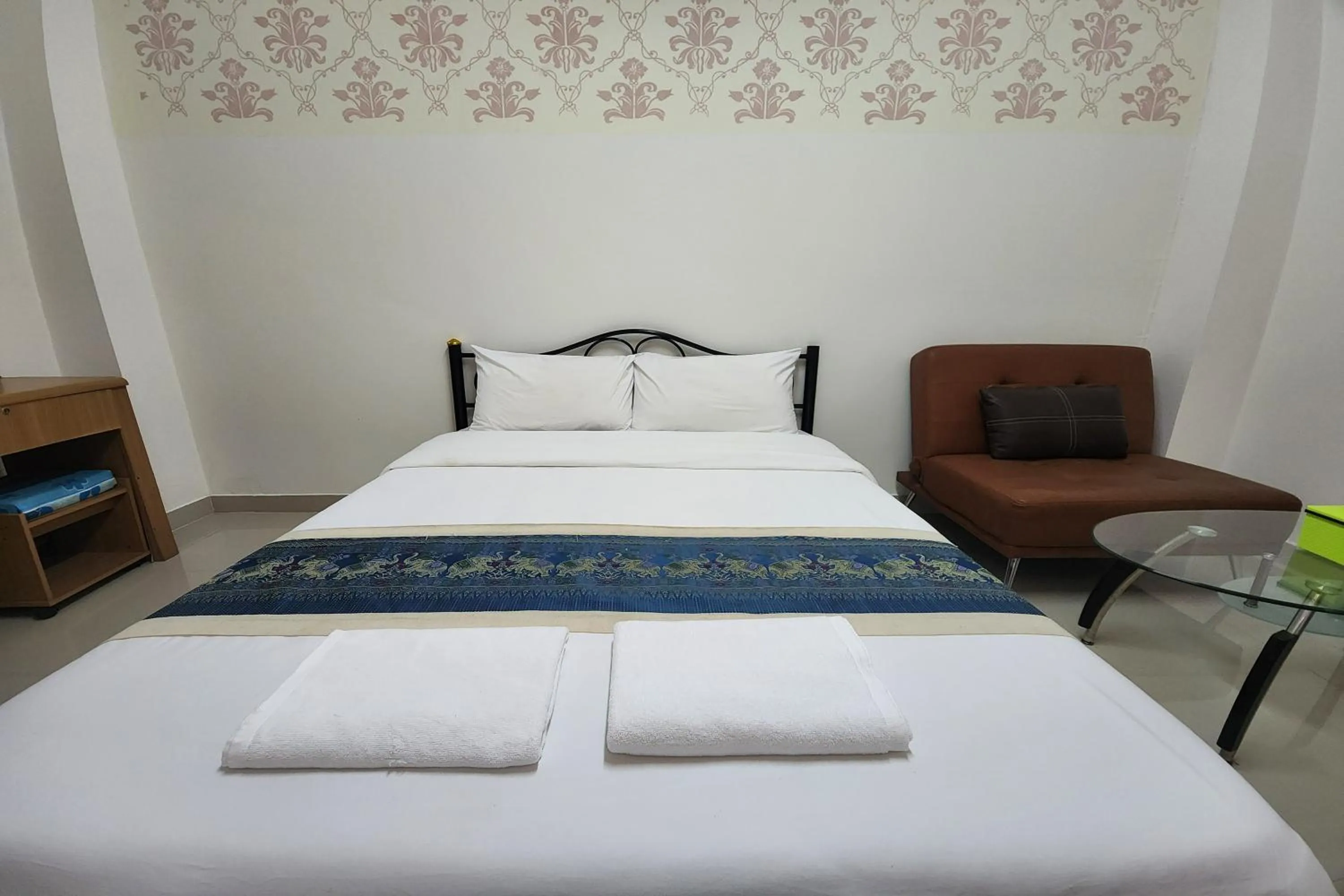 Bedroom, Bed in Green Apartment Kaset