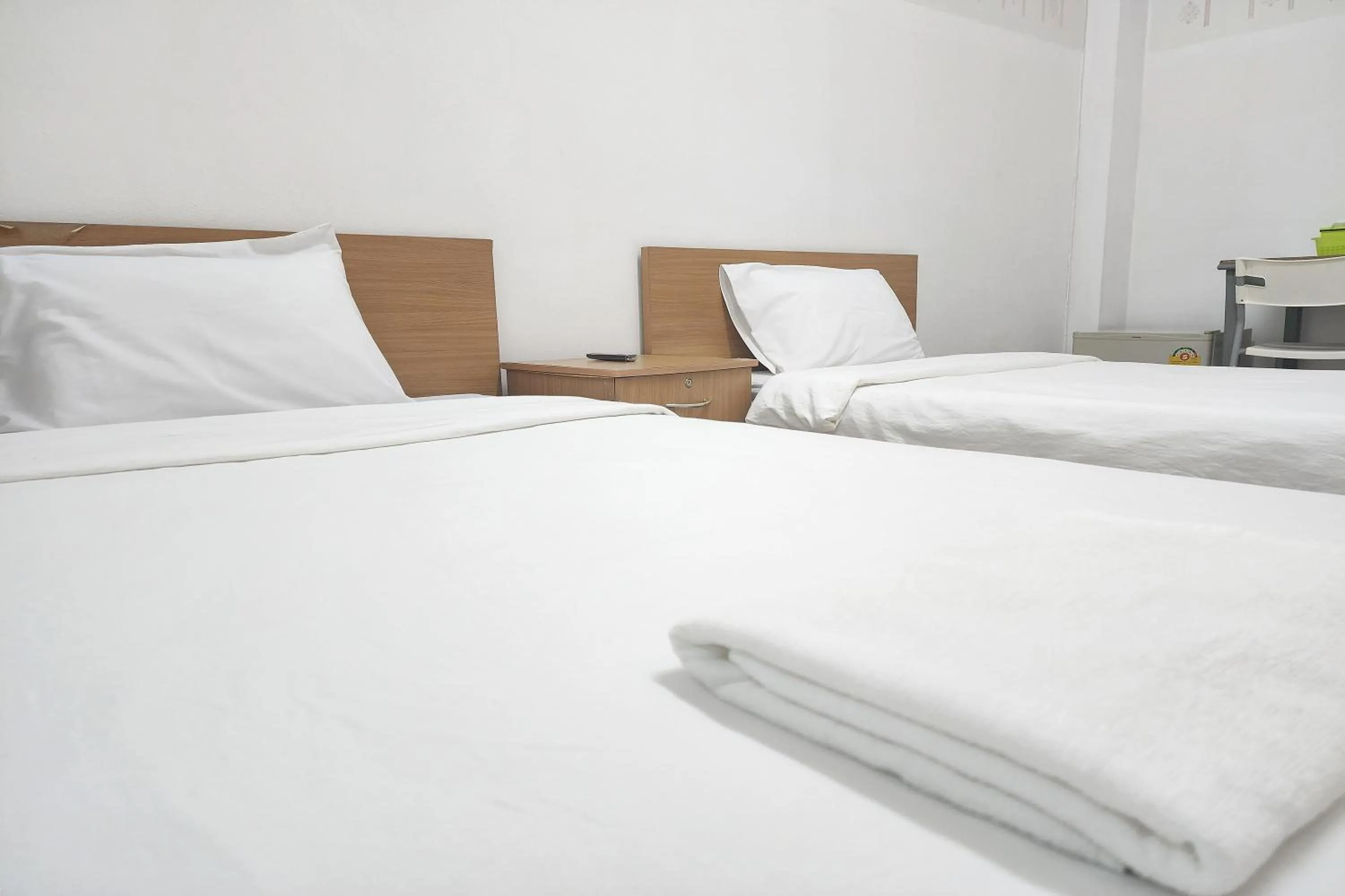 Bedroom, Bed in Green Apartment Kaset