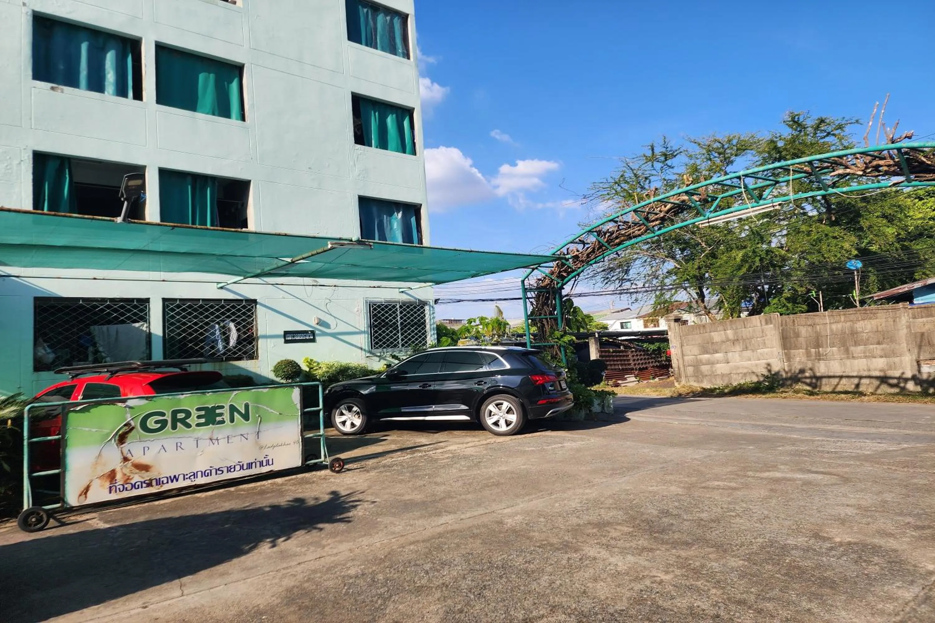 Property building in Green Apartment Kaset