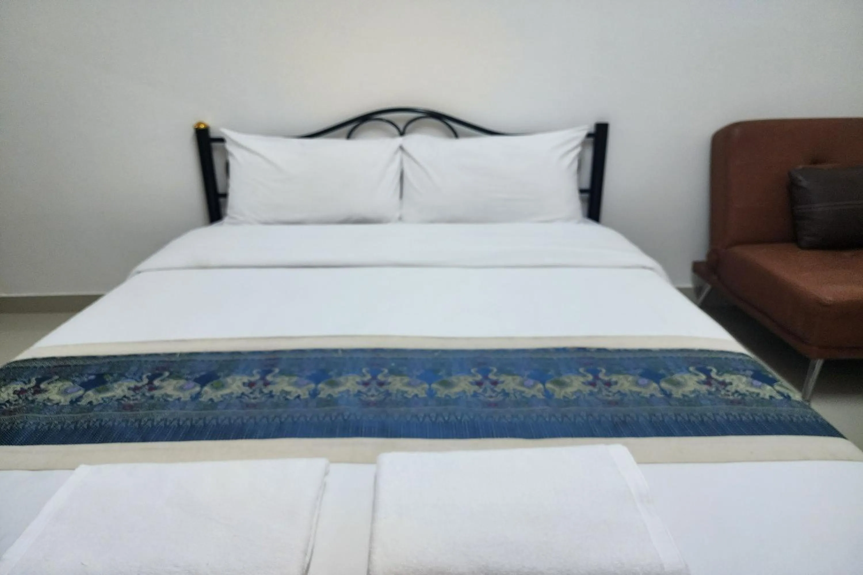 Photo of the whole room, Bed in Green Apartment Kaset