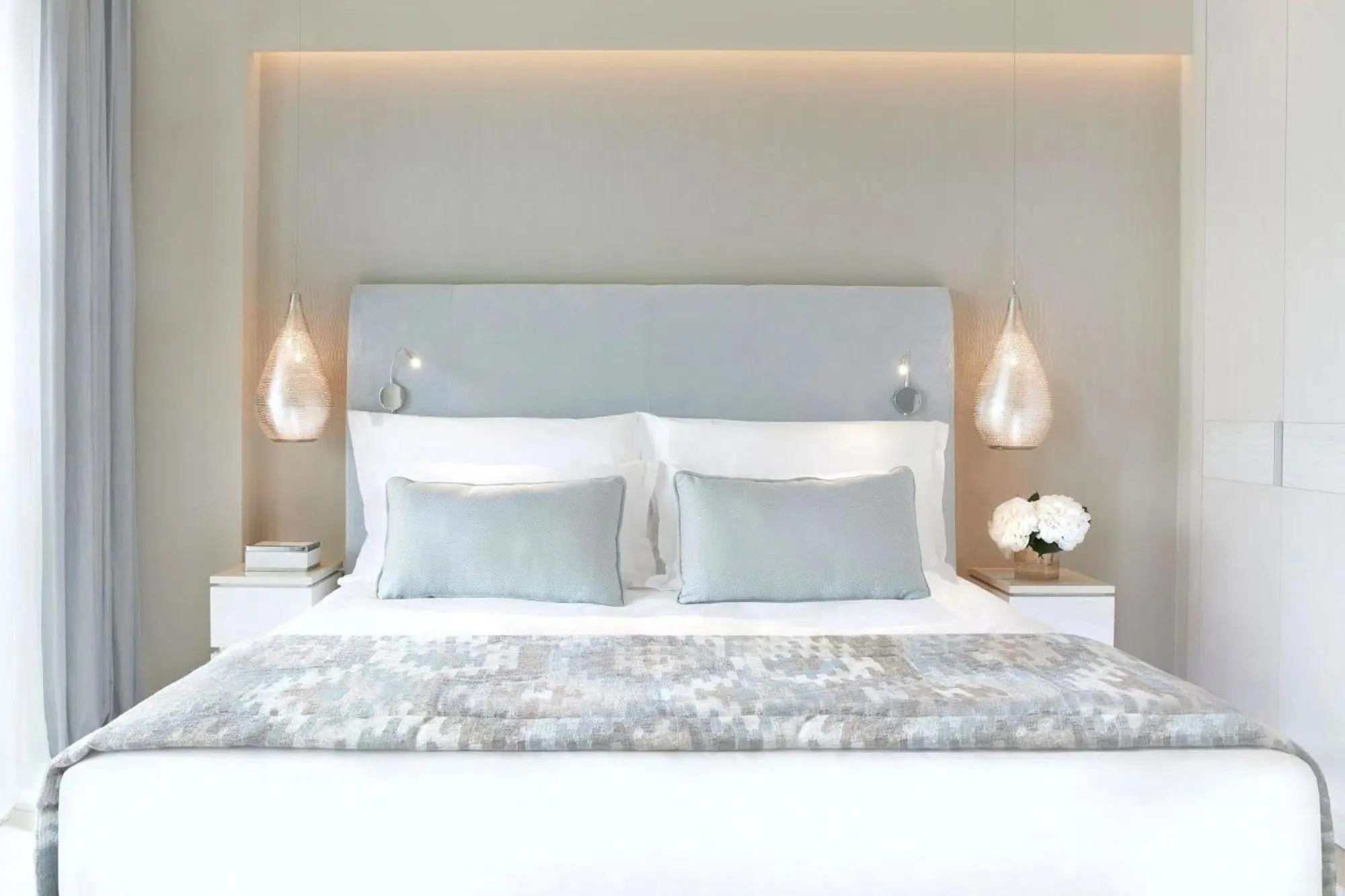 Photo of the whole room, Bed in Ikos Dassia