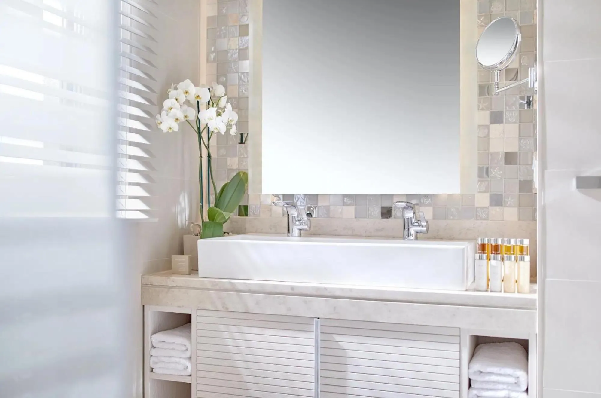 Bathroom in Ikos Dassia