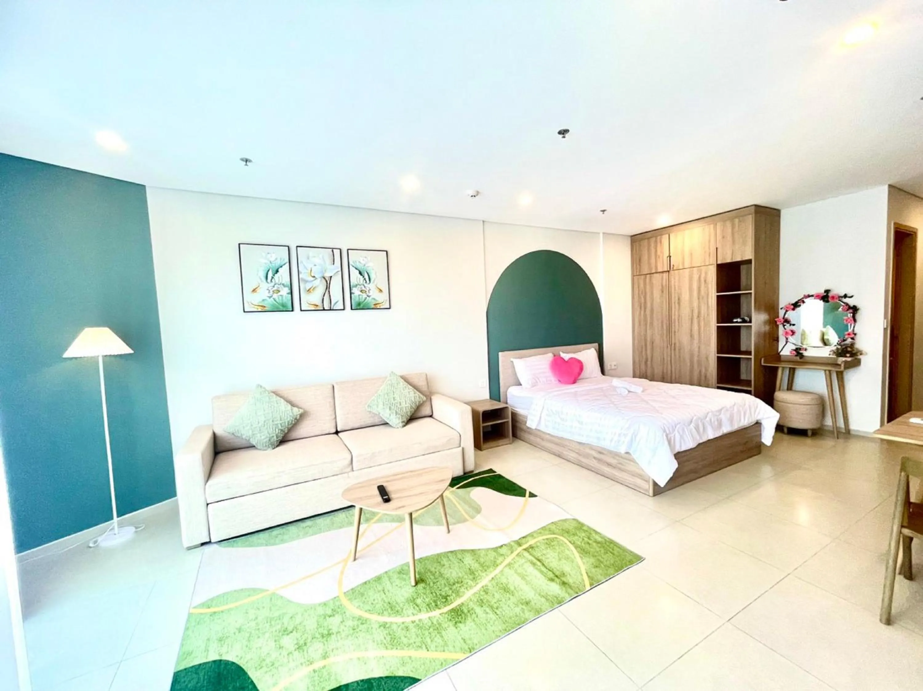 Living room, Bed in The Sóng Apartment Vũng Tàu - Sophia's House