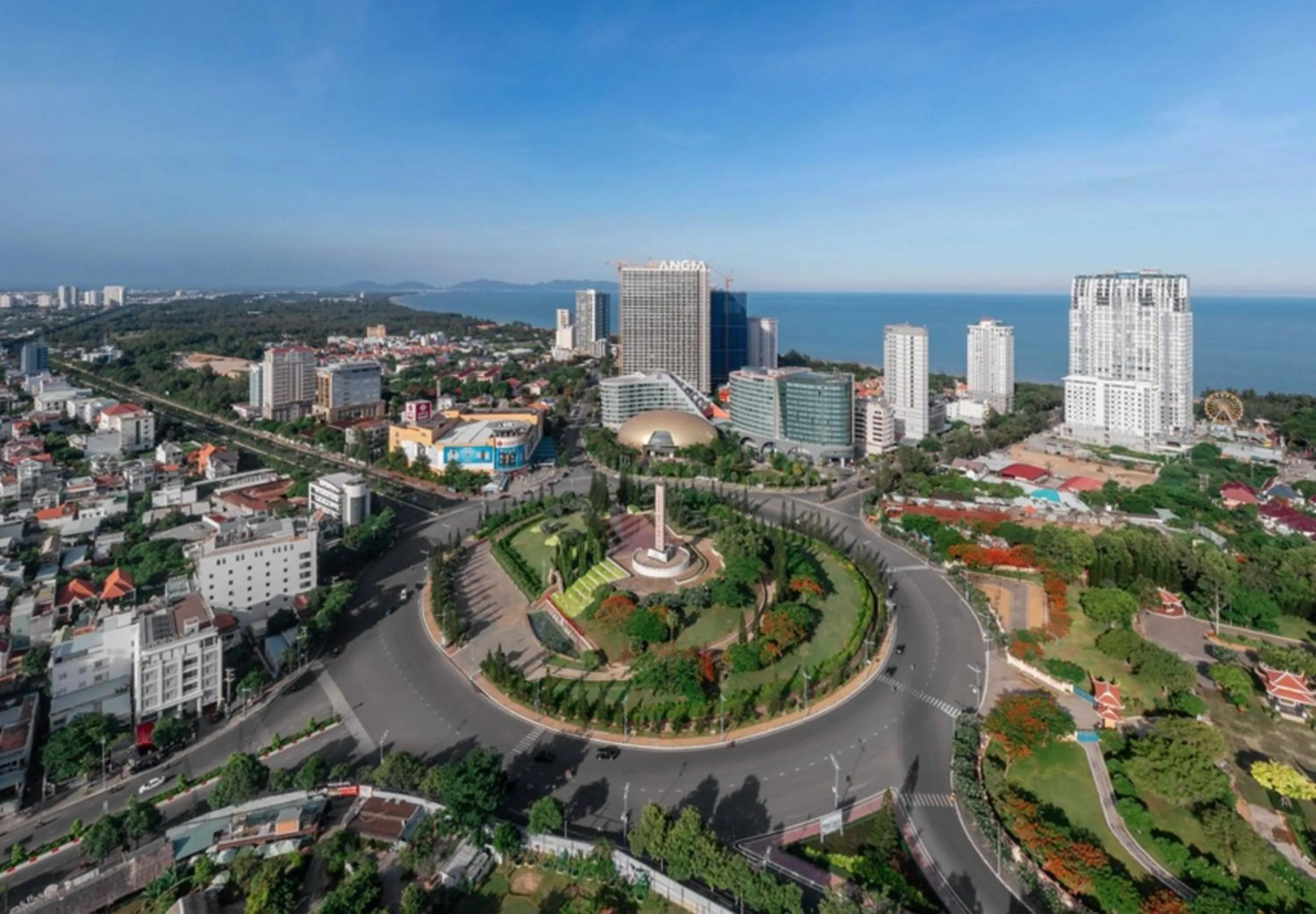 Property building in The Sóng Apartment Vũng Tàu - Sophia's House