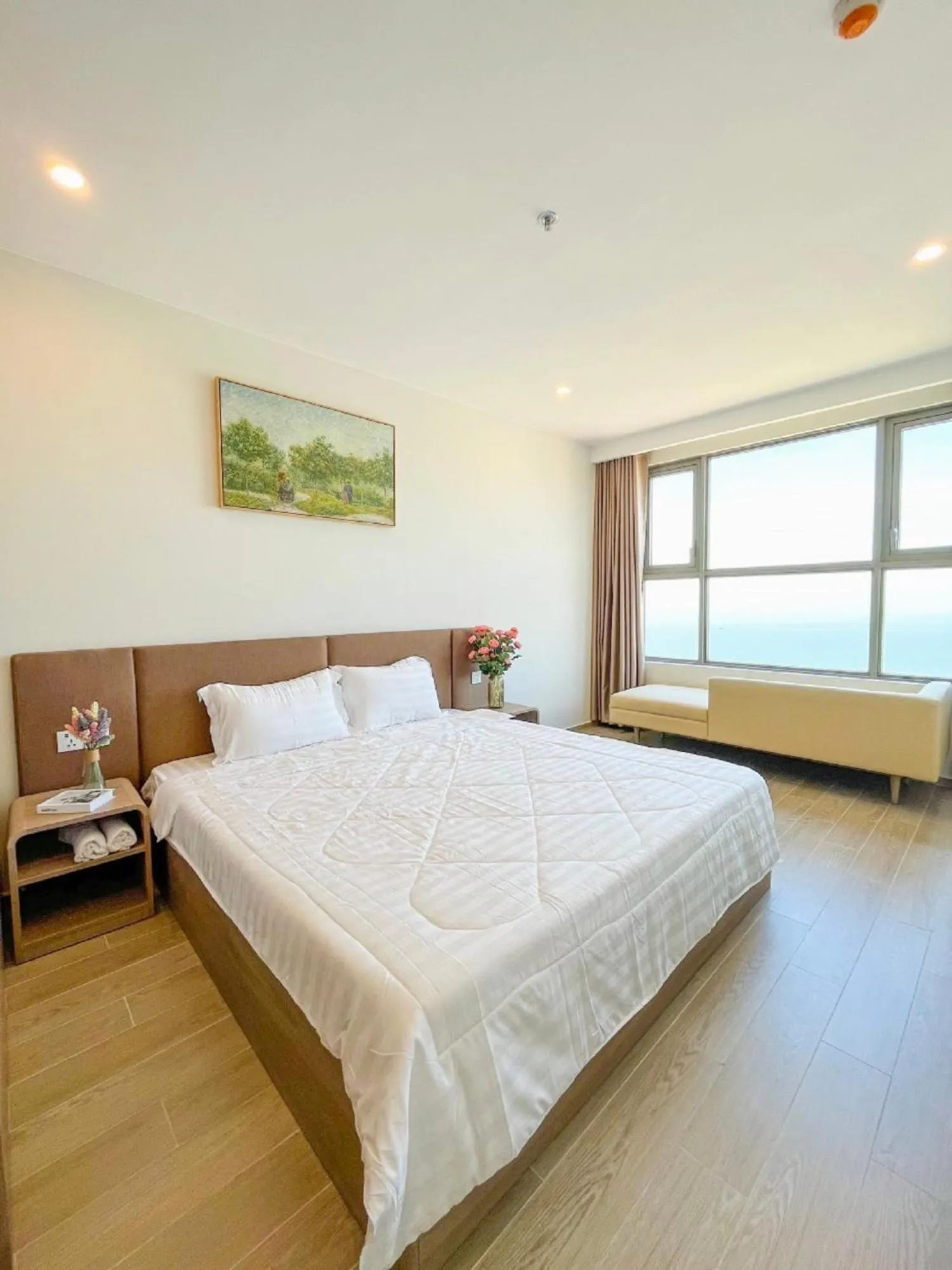 Bedroom, Bed in The Sóng Apartment Vũng Tàu - Sophia's House