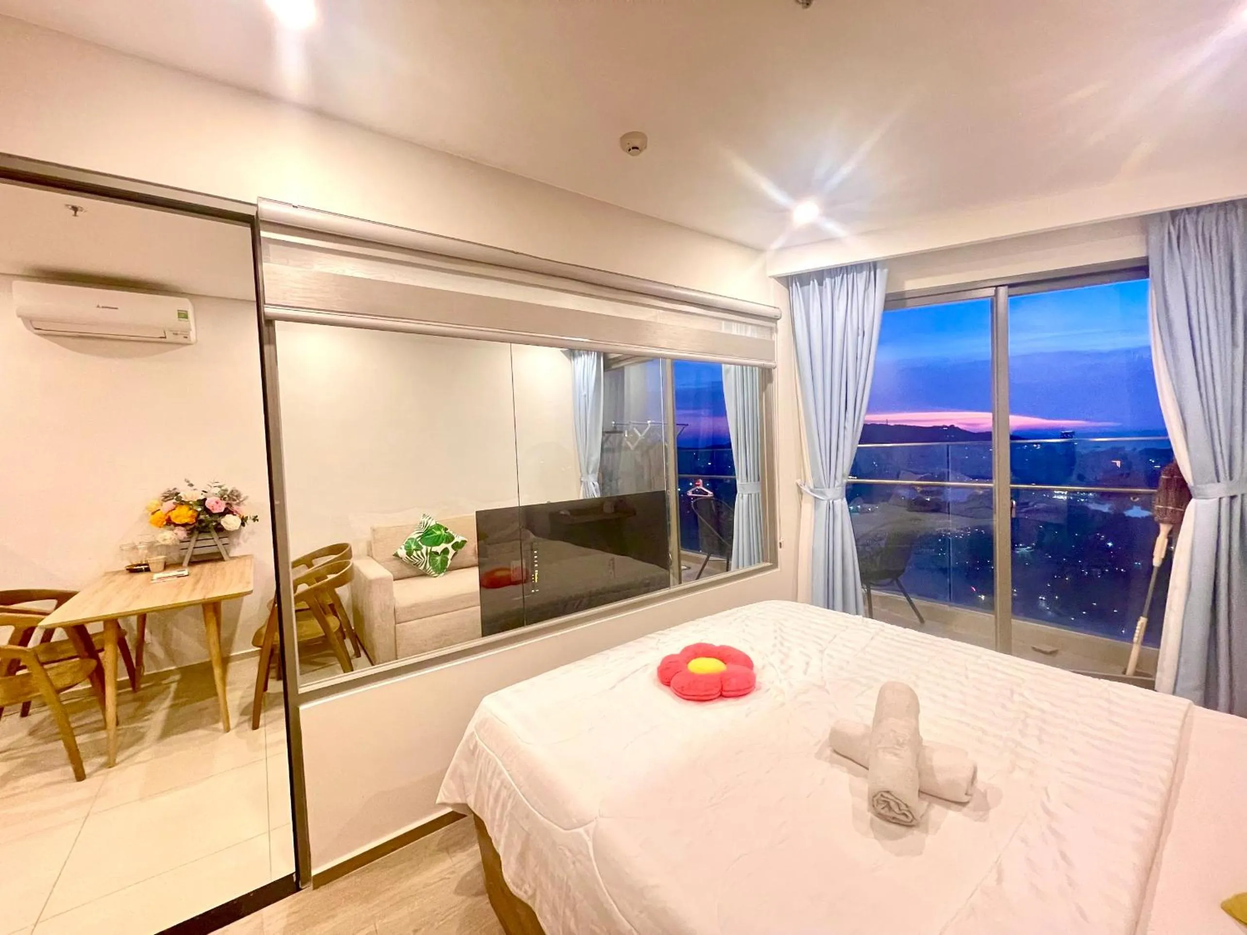 Bedroom in The Sóng Apartment Vũng Tàu - Sophia's House