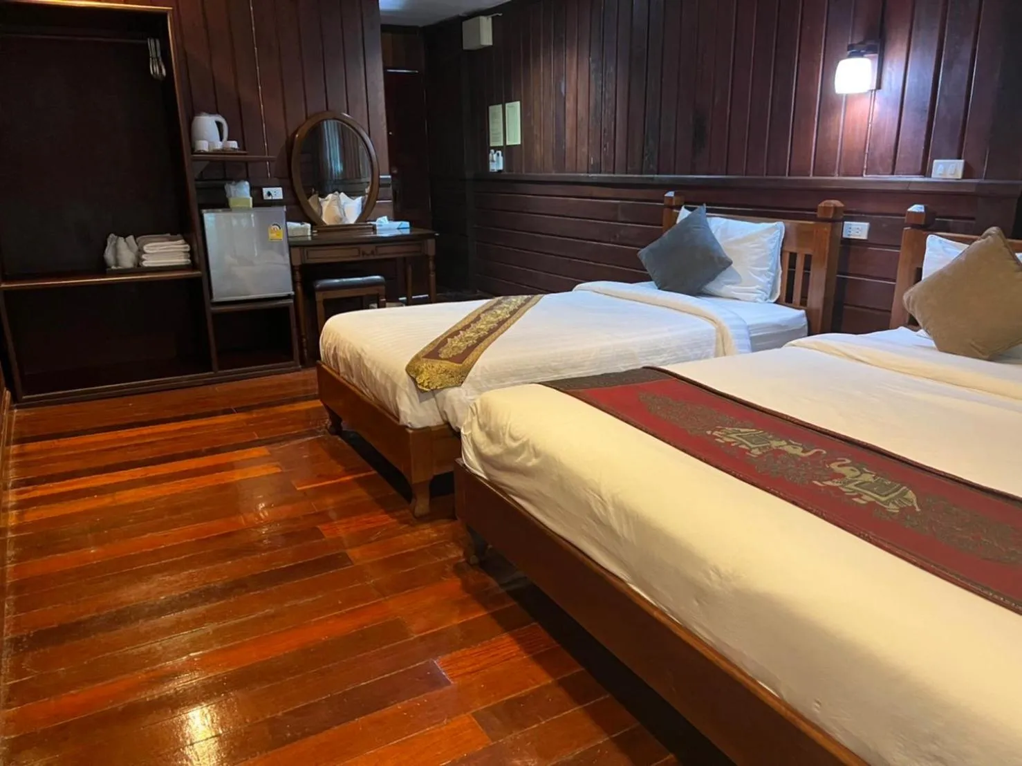 Bed in Riverside Chiangkhan