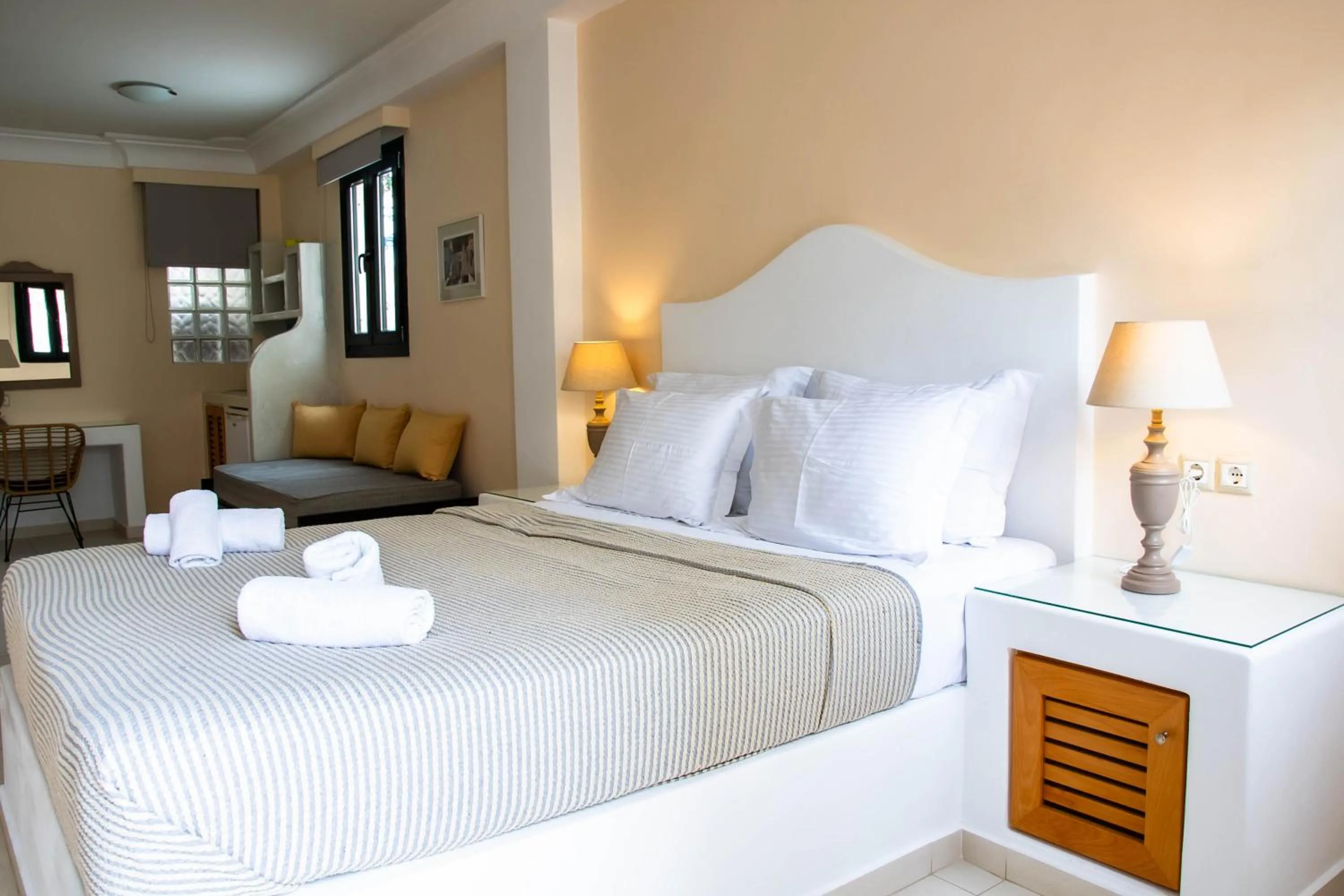 Bed in Sellada Beach