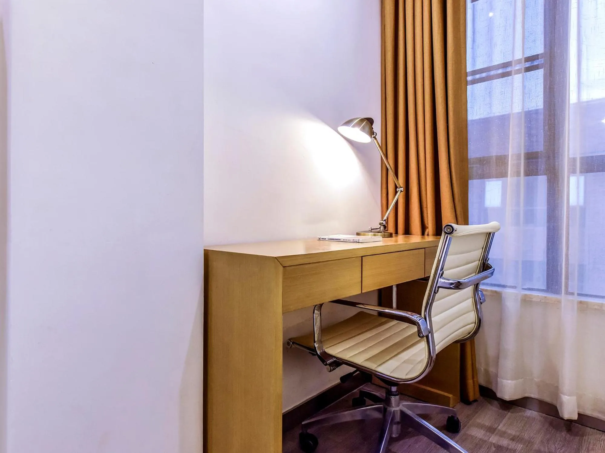 hair dresser in Guangzhou Huihe Hotel